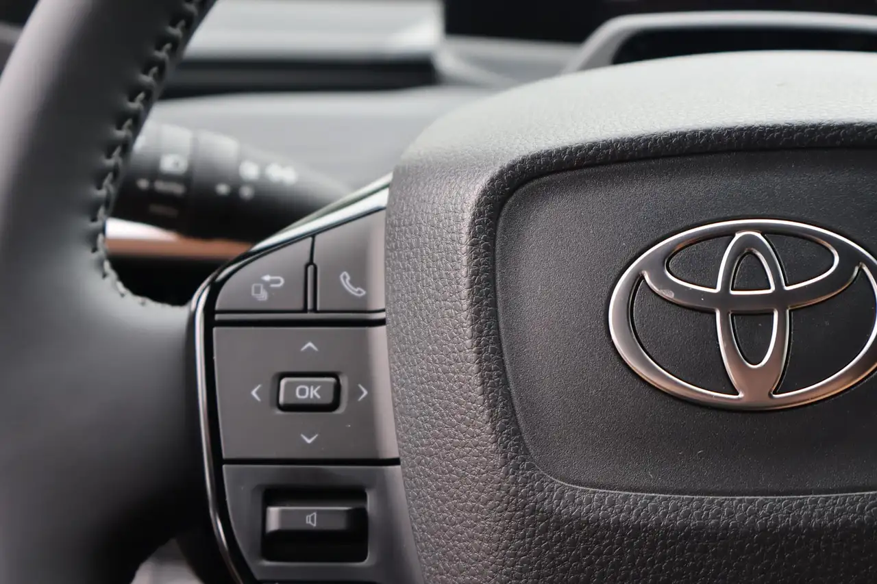 Toyota C-HR 2026 — фото 12