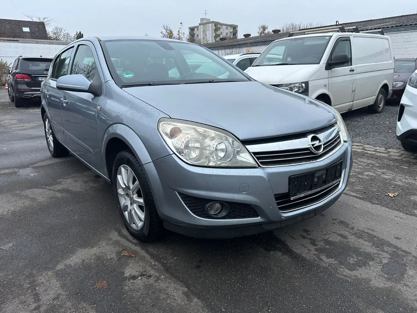 Opel Astra 1.6 Ecotec Edition 85kW Grau - 2