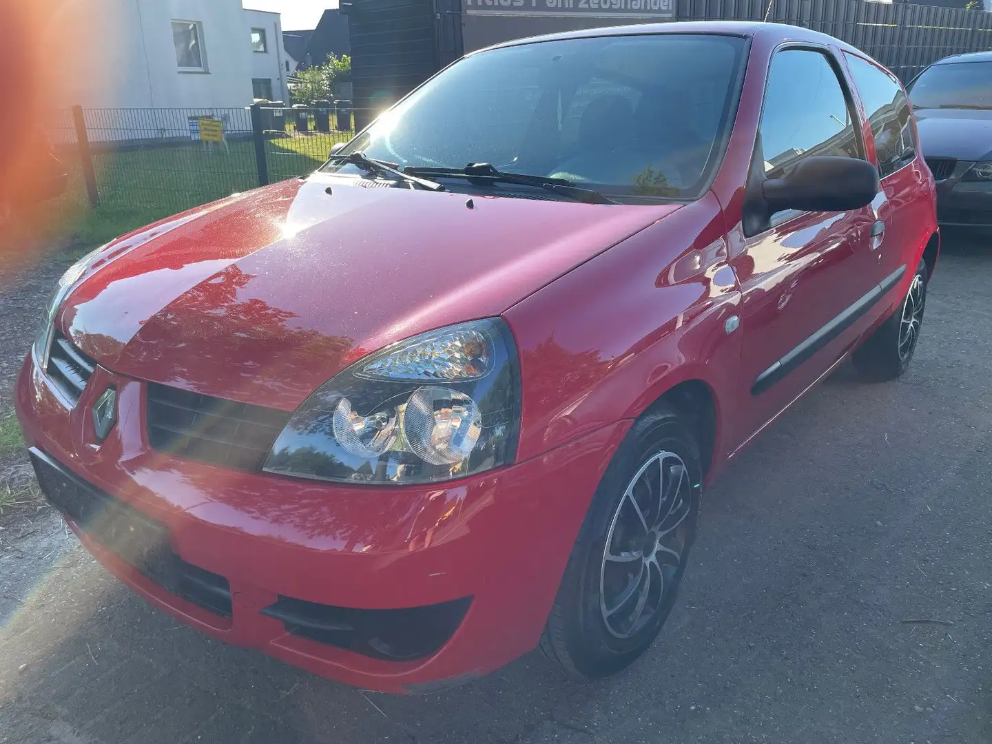 Renault Clio II,1.Hand,Klima,ZV, TÜV Neu Rouge - 1