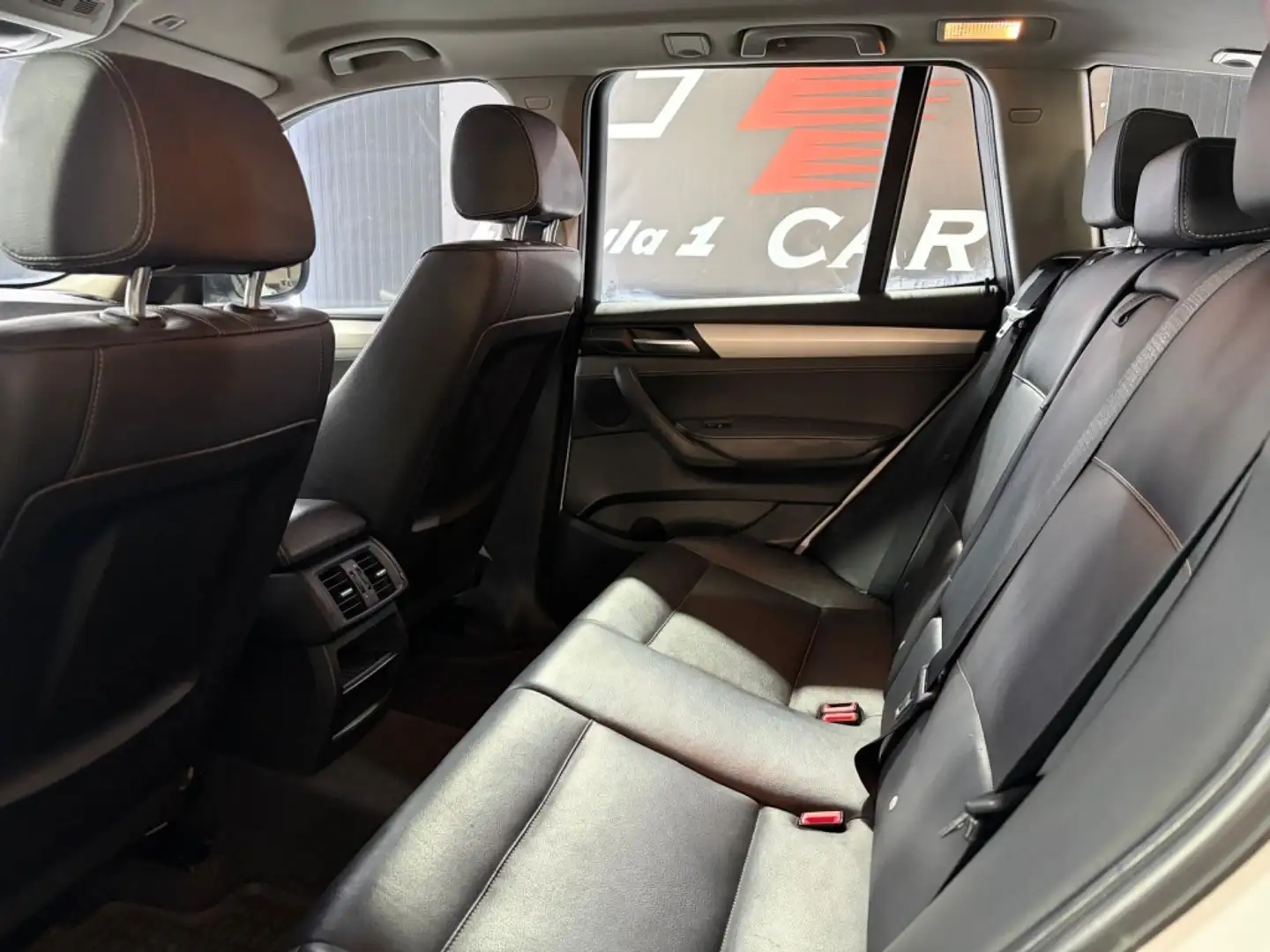 BMW X3 xDrive 20d Essential Edition Blanco - 2