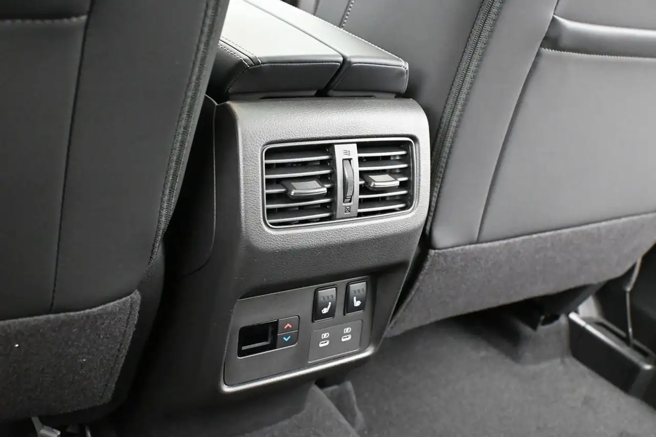 Nissan Rogue photo Nissan Rogue