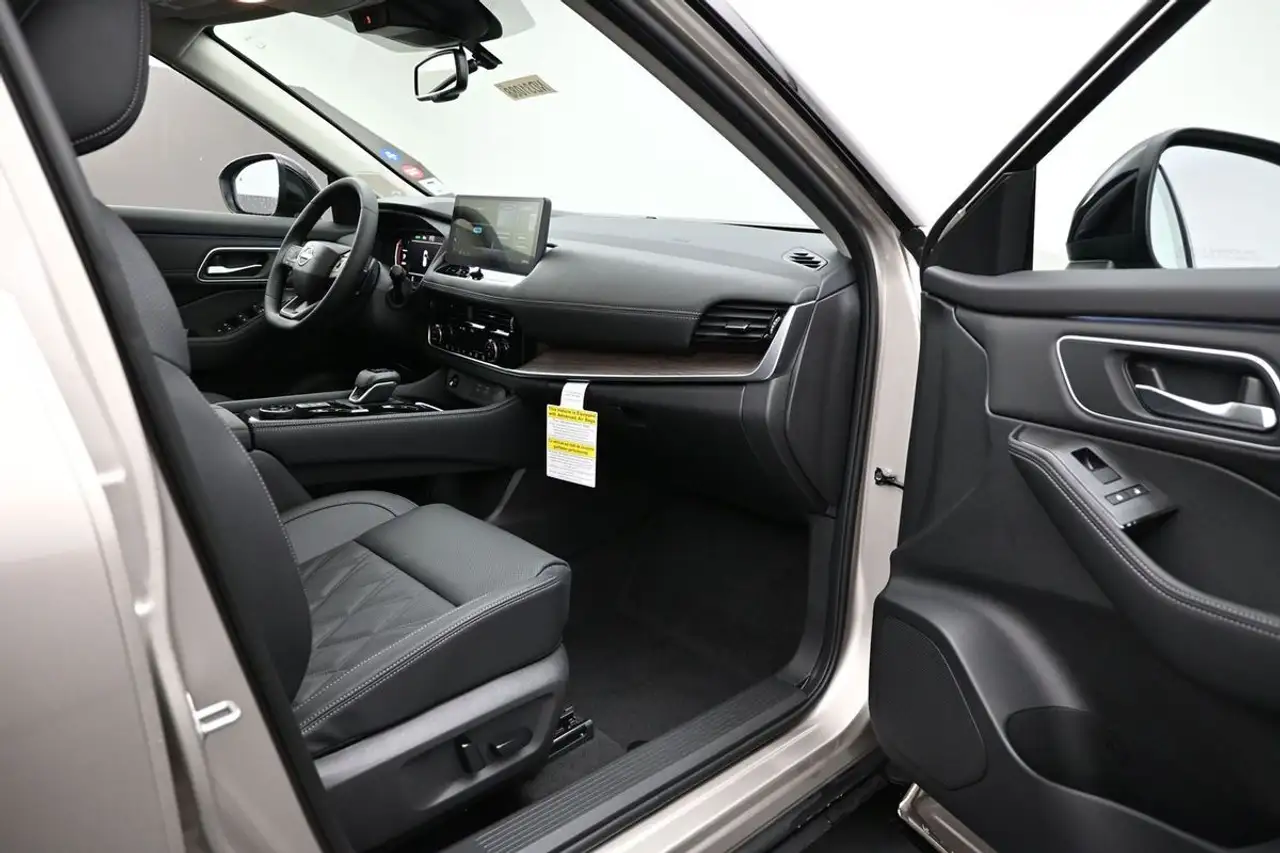 Nissan Rogue photo Nissan Rogue