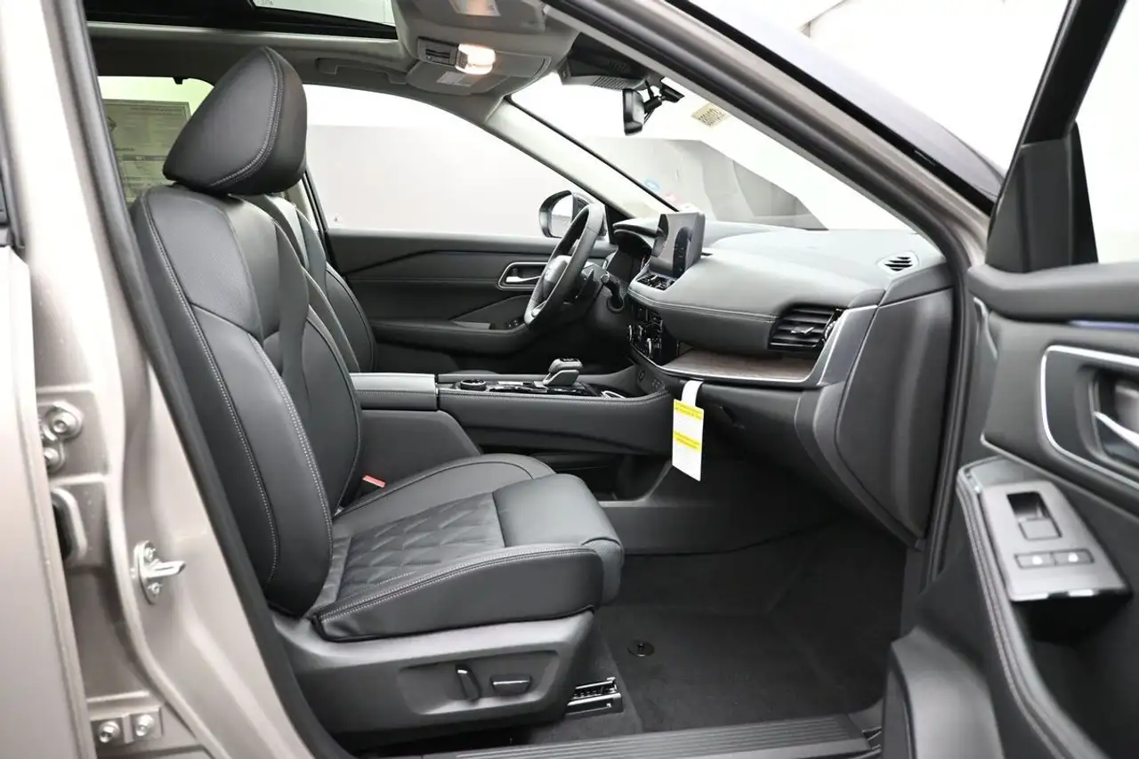 Nissan Rogue photo Nissan Rogue