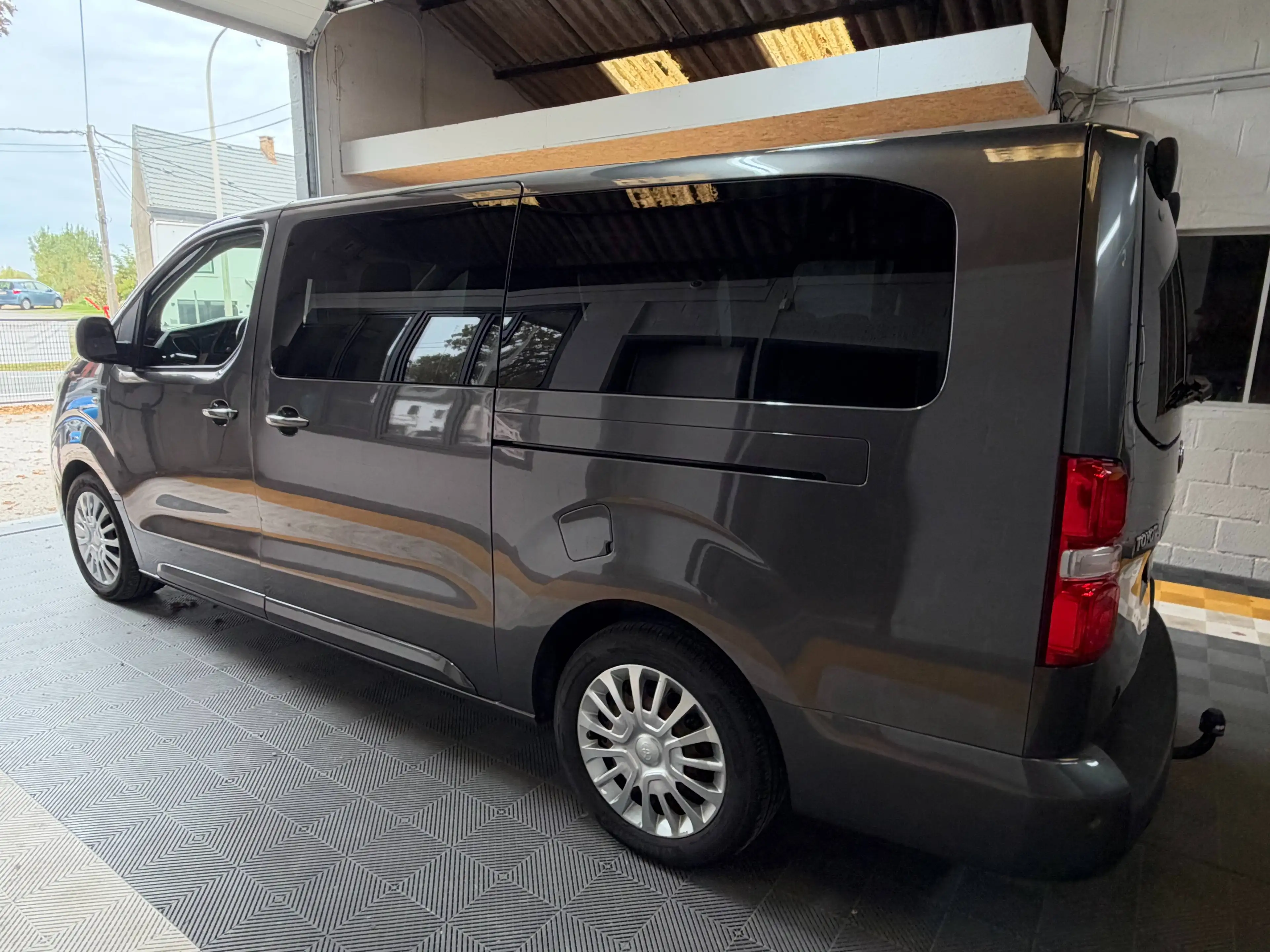 Toyota Proace Proace Verso 2.0 D-4D Long MPV S 8PL - GARANTIE TOYOTA 2029 — photo 6