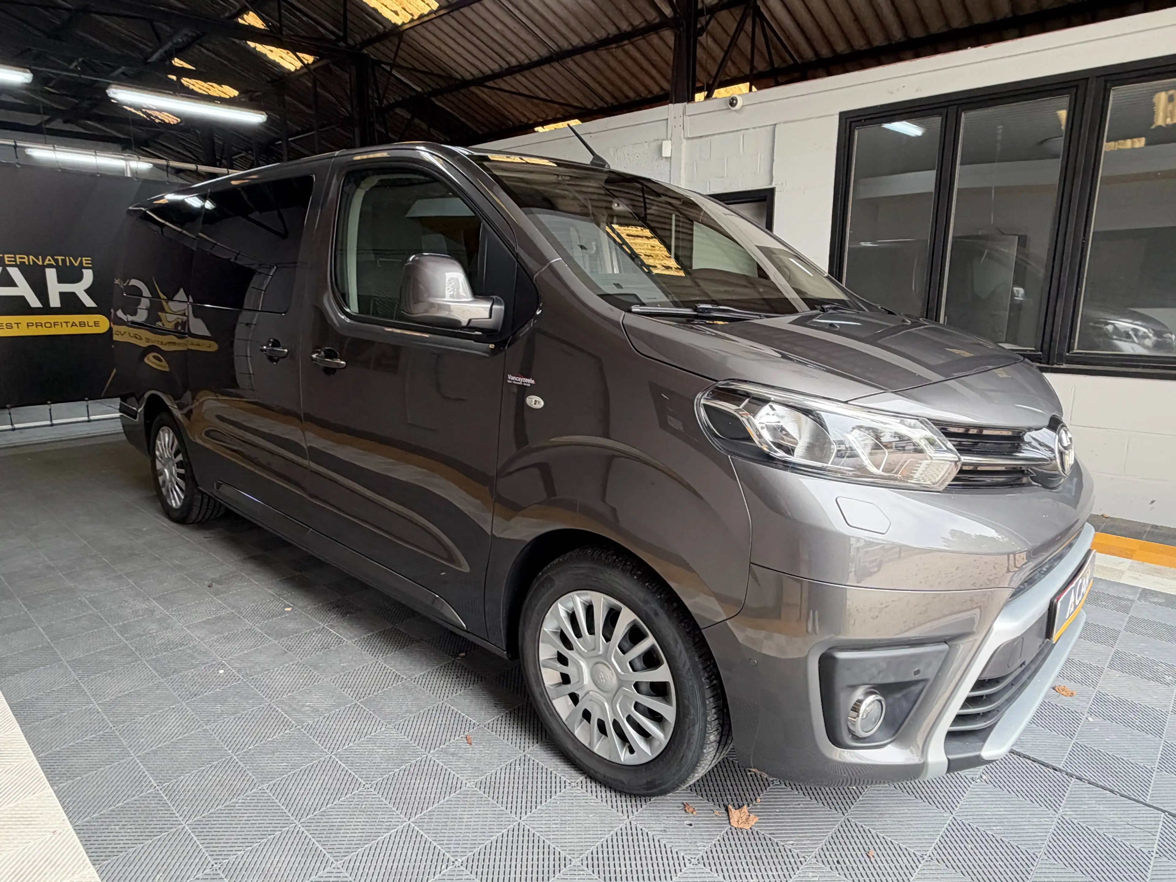Toyota Proace Proace Verso 2.0 D-4D Long MPV S 8PL - GARANTIE TOYOTA 2029 — photo 3
