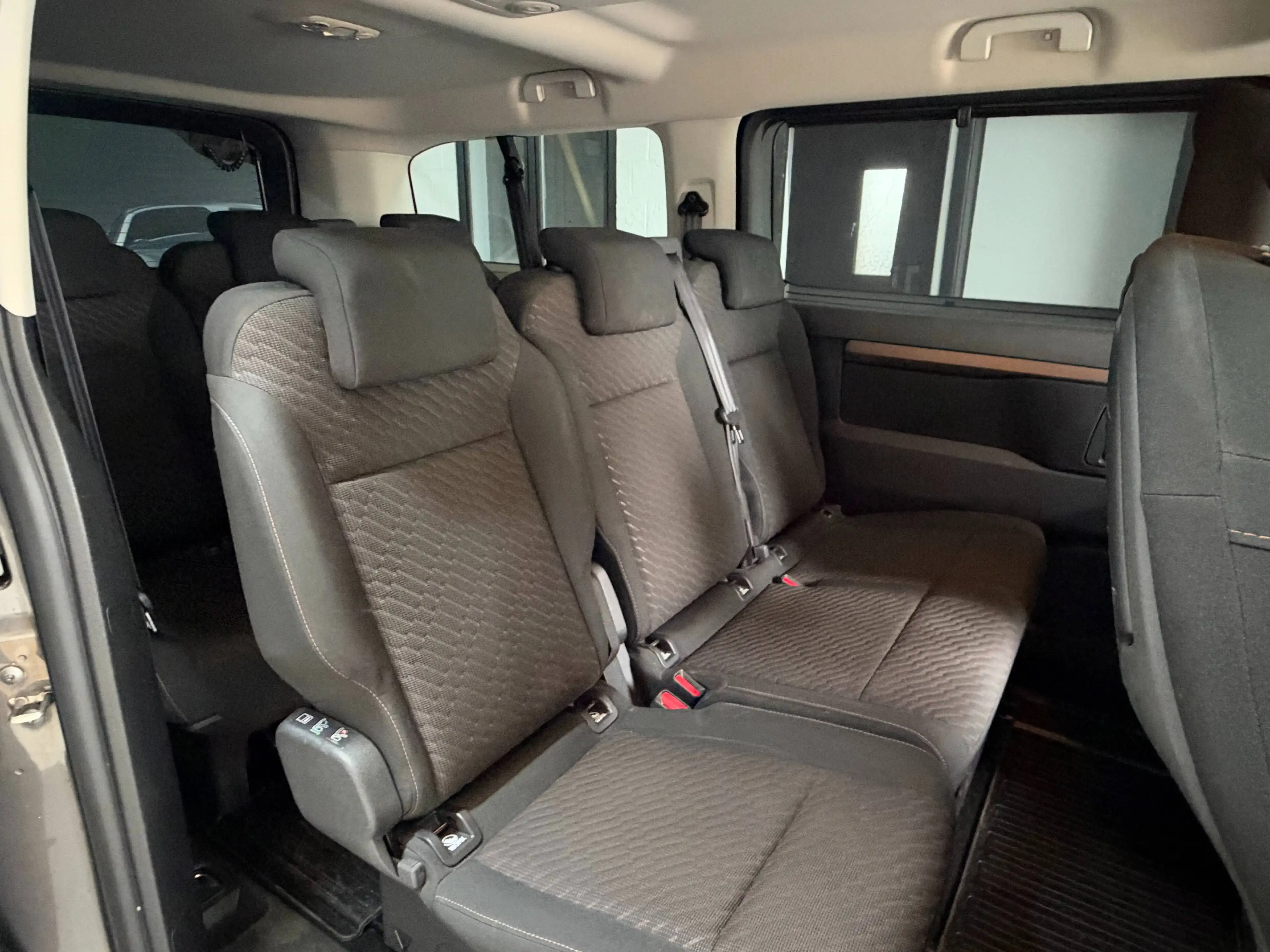 Toyota Proace Proace Verso 2.0 D-4D Long MPV S 8PL - GARANTIE TOYOTA 2029 — photo 15