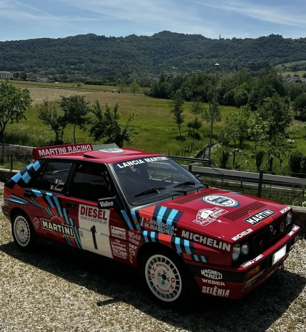 Lancia Delta 2.0 16v HF Integrale - 1