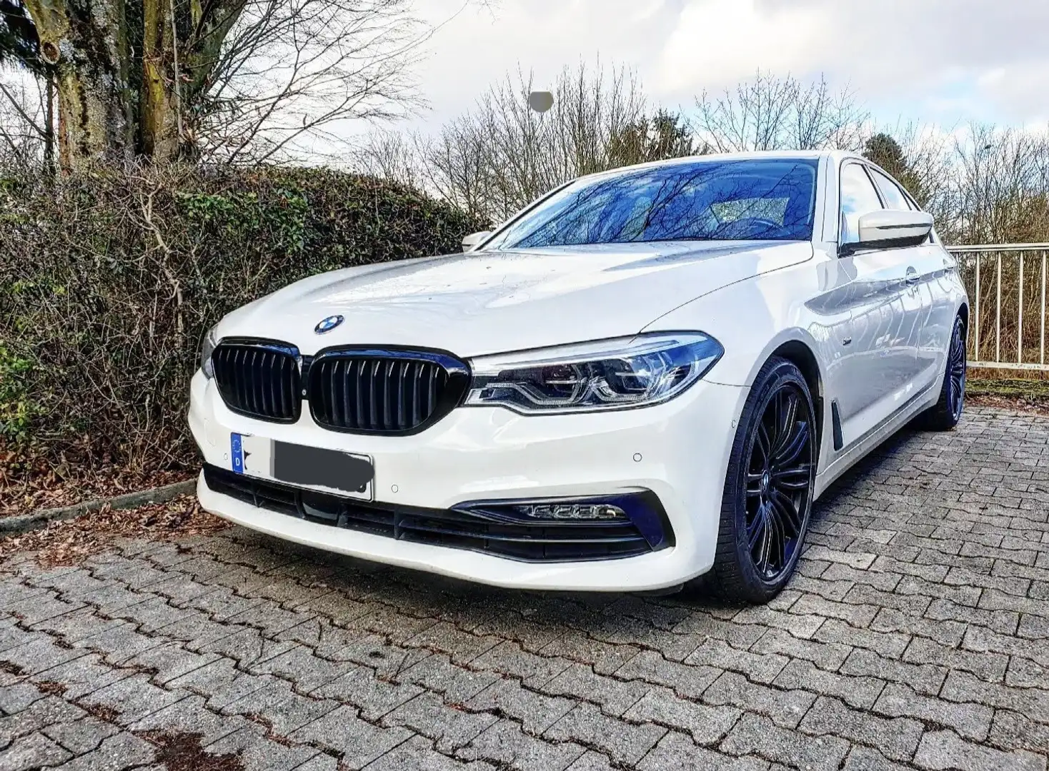BMW 530 5er Diesel 530d xDrive Aut.Sport Line Vollausttat Blanc - 2