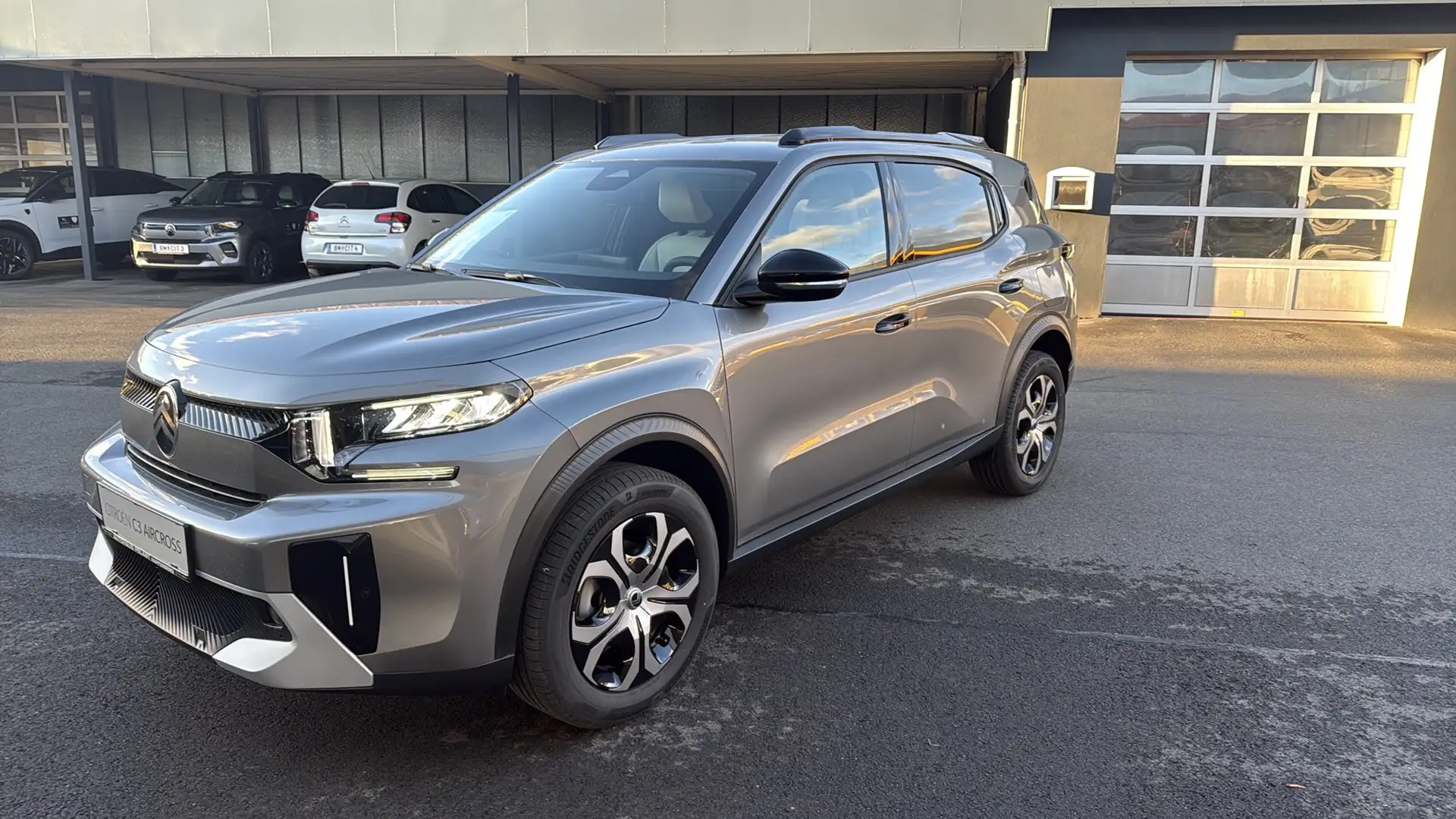 Citroen C3 Aircross Turbo 100 PLUS Grau - 1