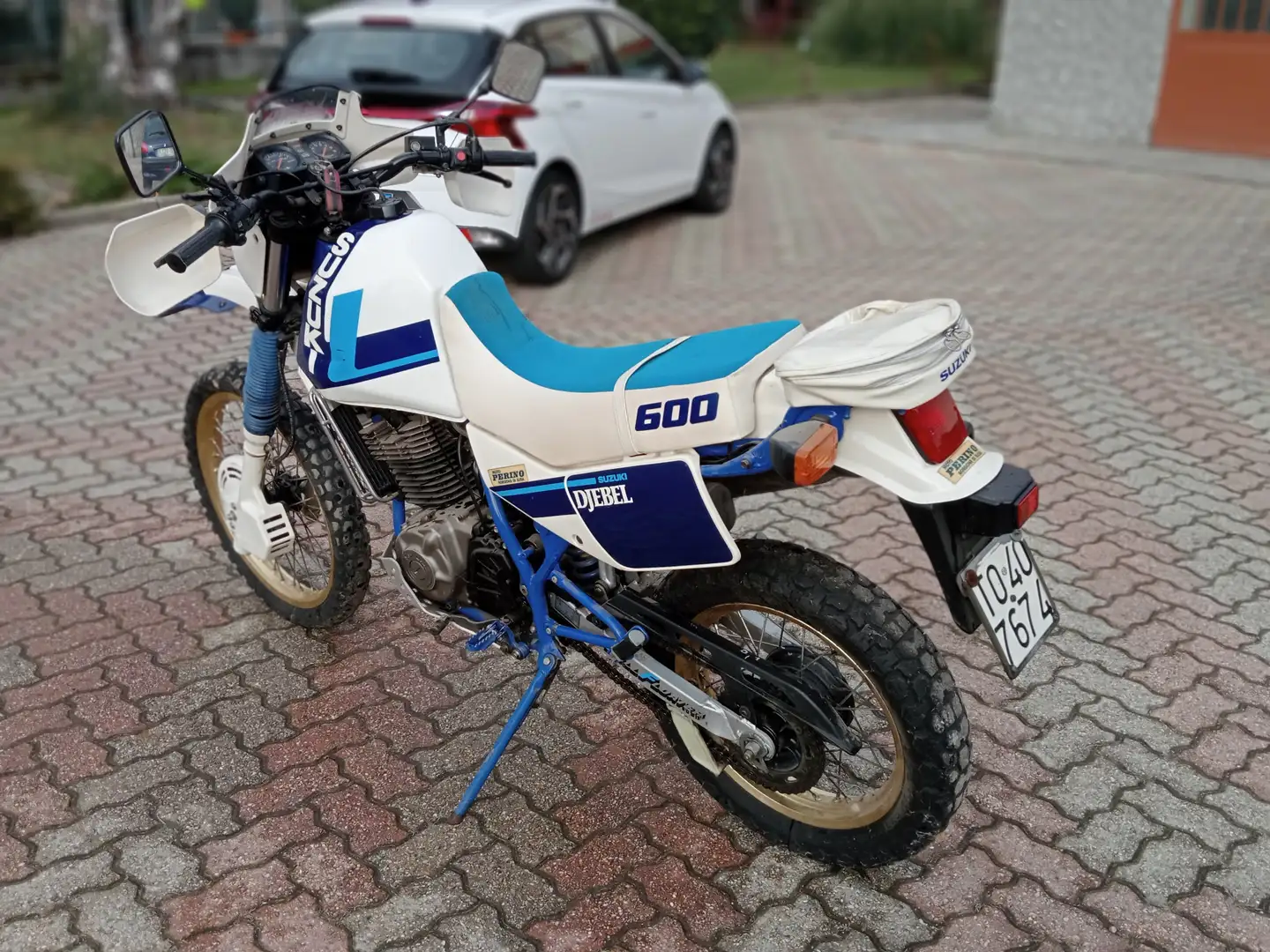 Suzuki DR 600 Djebel 600 Bílá - 2