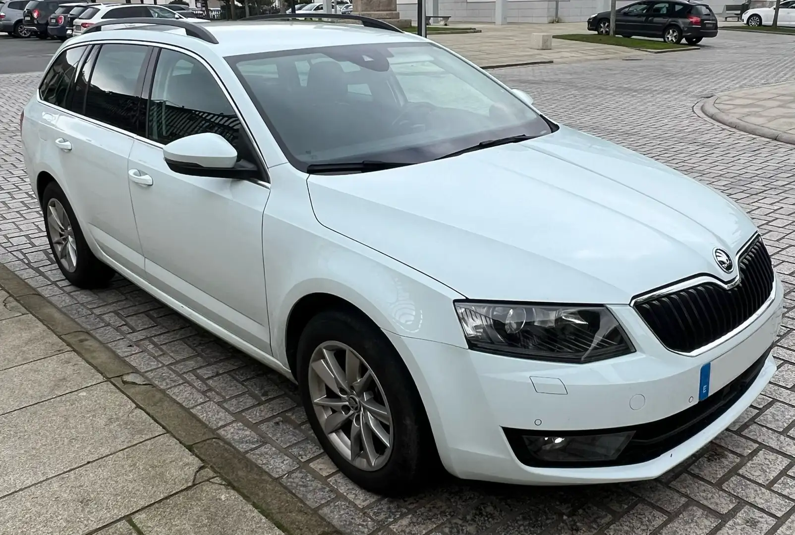 Skoda Octavia 2,0 tdi 150 Dsg Acc Lane Light assist Alb - 1