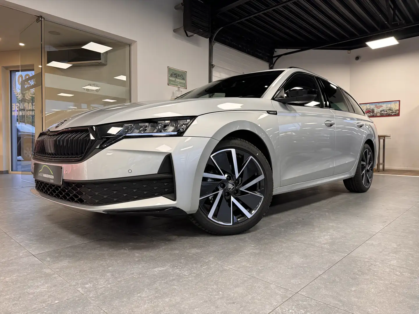 Skoda Octavia Octavia Combi 1.5 TSI mHEV DSG Sportline NIEUW ! - 1