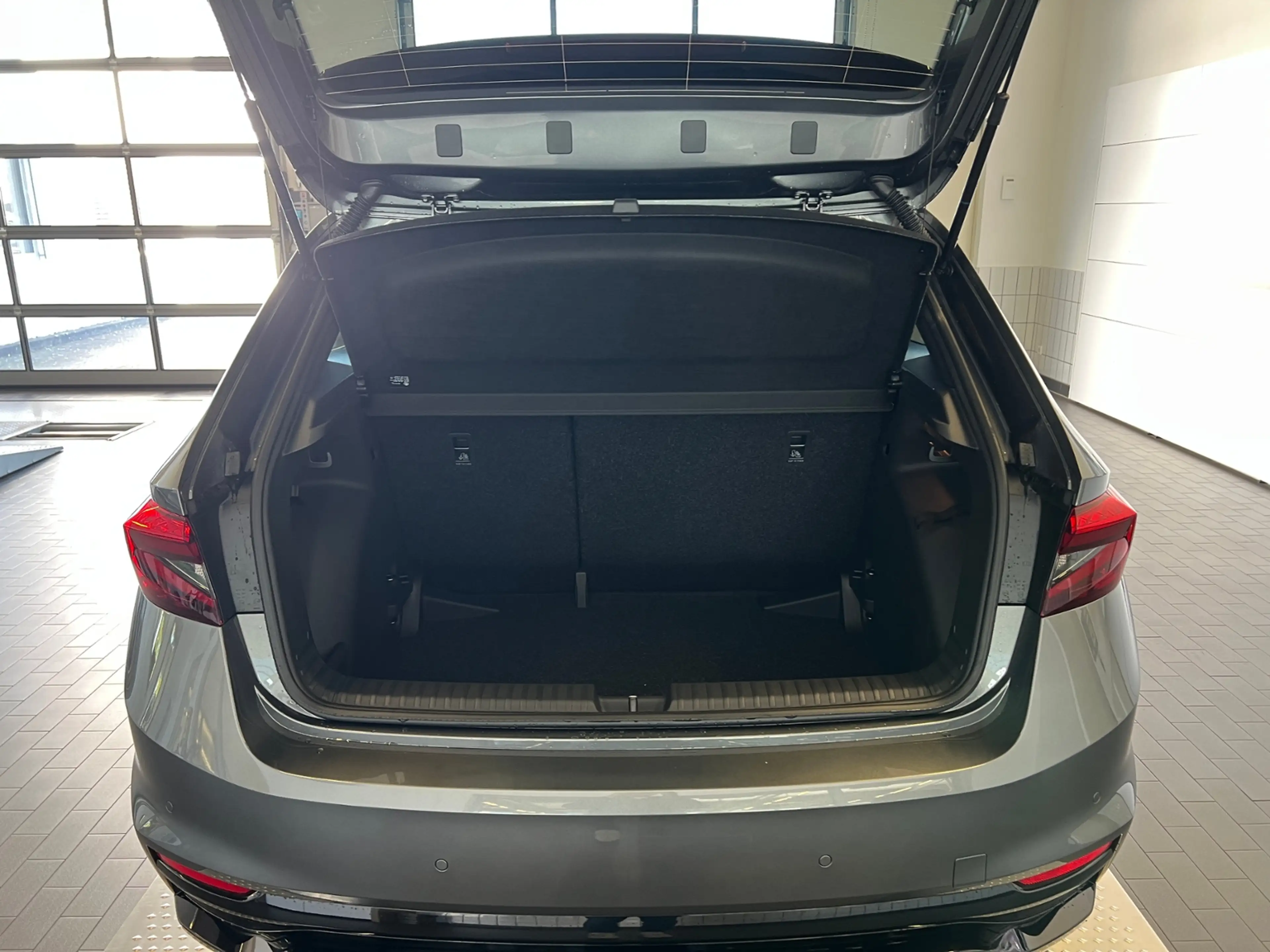 Skoda Fabia Monte Carlo 1.0 TSI DSG *LED, SmartLInk, Kamera, — photo 6