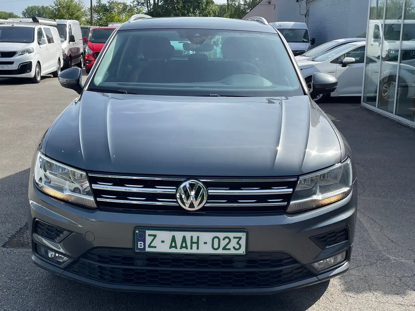 Volkswagen Tiguan 2.0TDi Comfortline DSG CLIMA NAVI 17500 HTVA Grau - 2