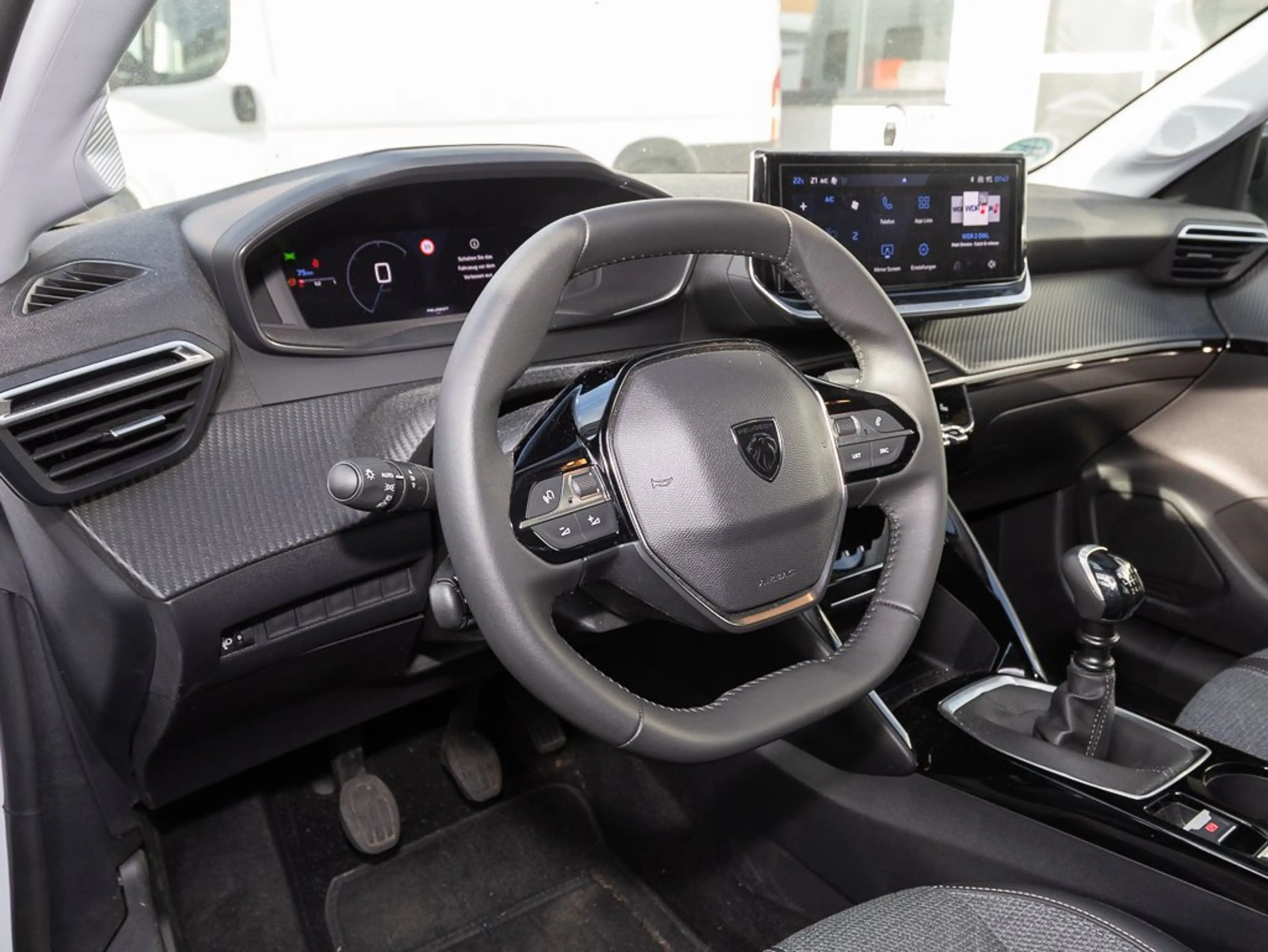 Peugeot 208 Allure +RFK+PDC+SHZ+CARPLAY+VZE+eFK+DAB+BT+ — photo 5