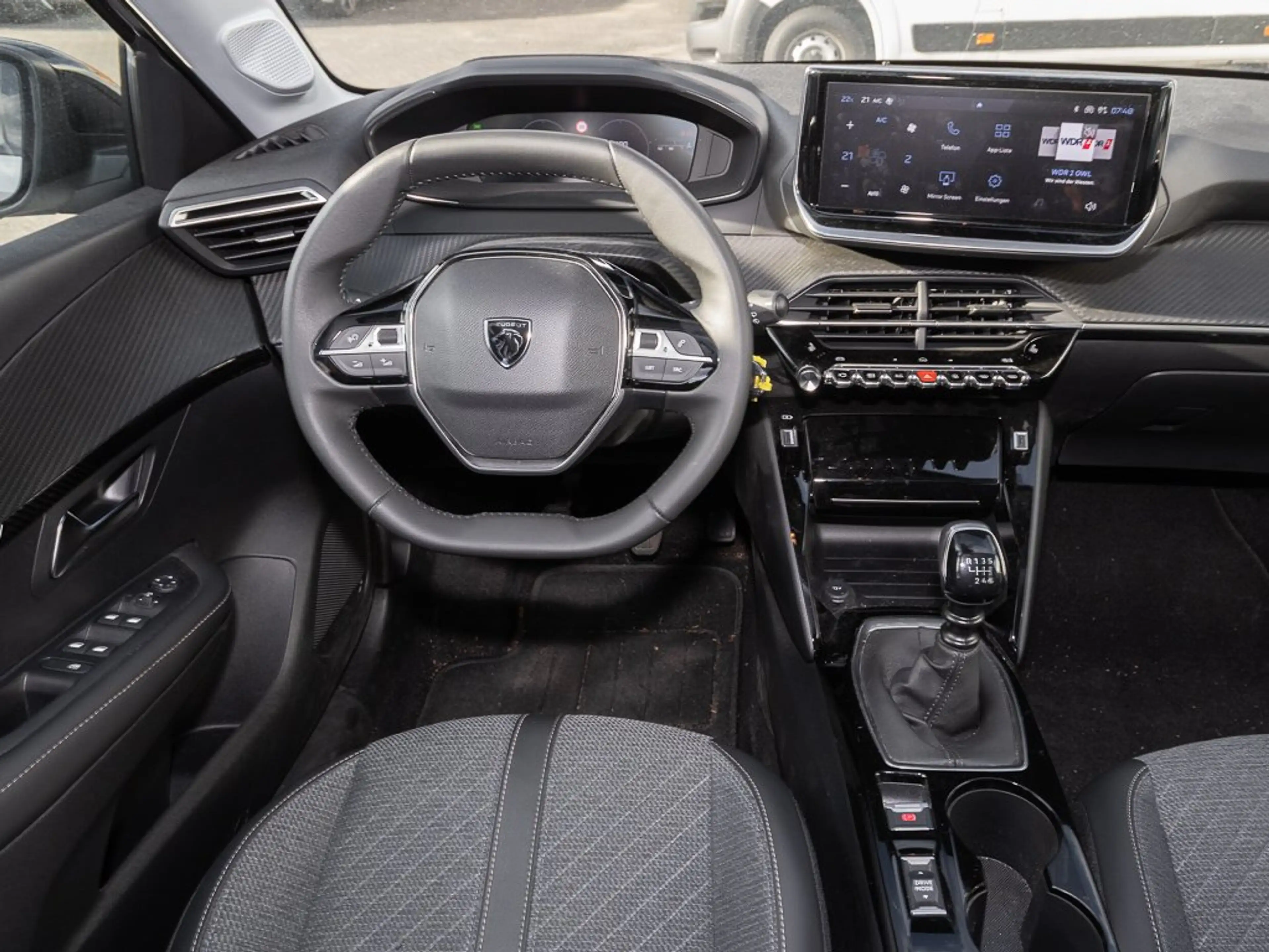 Peugeot 208 Allure +RFK+PDC+SHZ+CARPLAY+VZE+eFK+DAB+BT+ — photo 7
