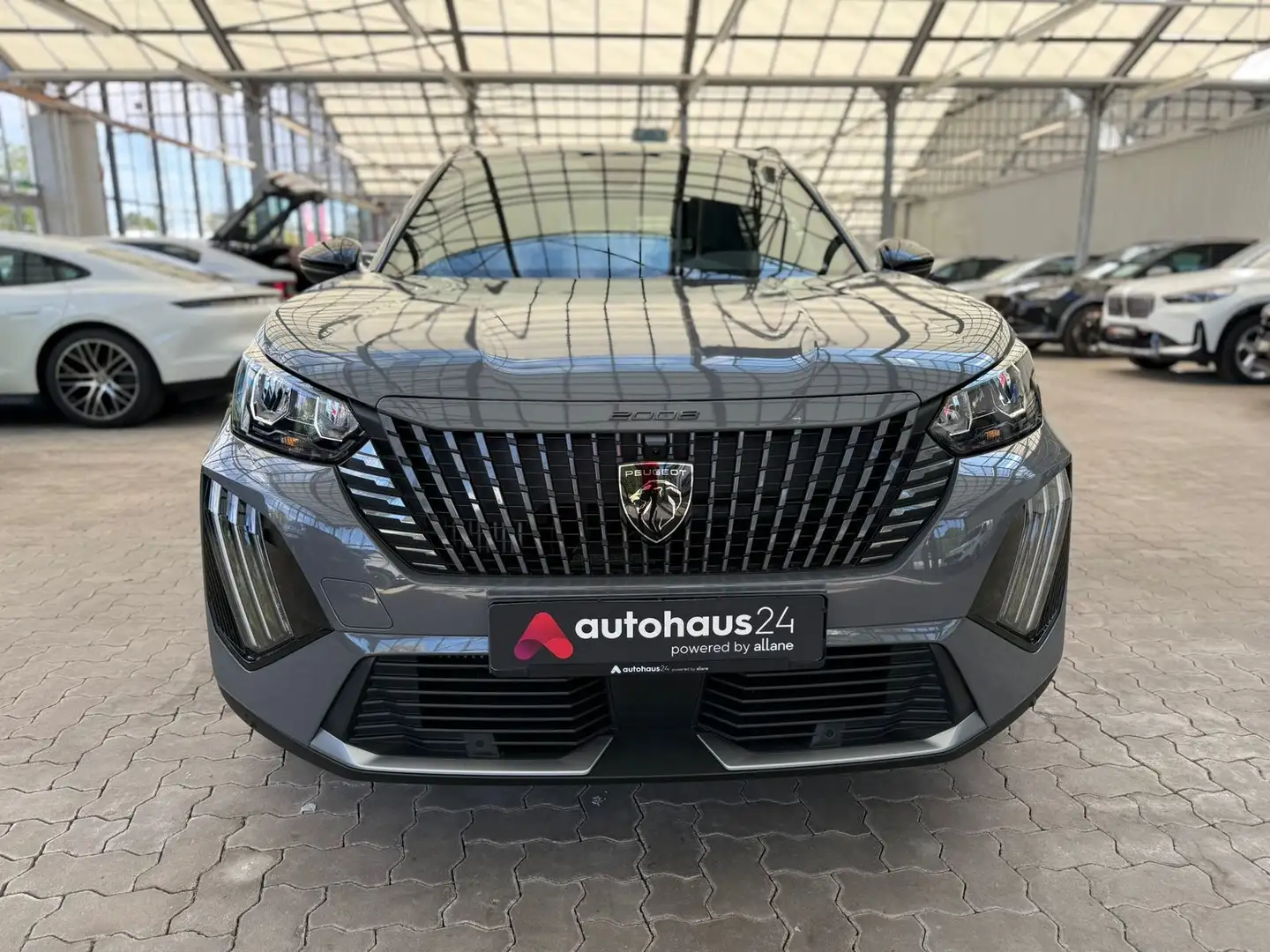Peugeot 2008 1.2 PureTech  100 Allure|LED|Tempomat Grau - 2