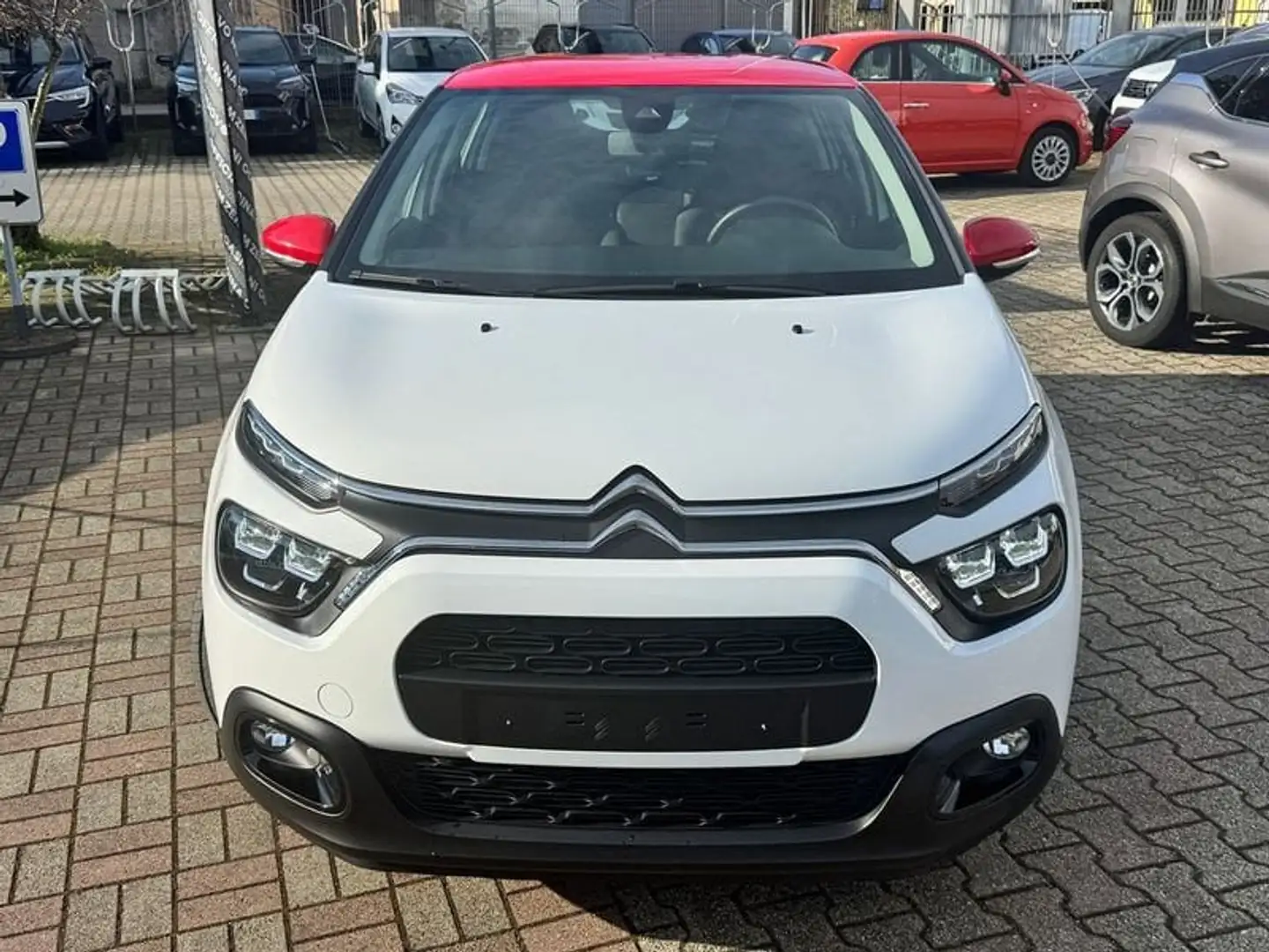 Citroen C3 1.2 puretech Shine s&s 83cv Bianco - 2