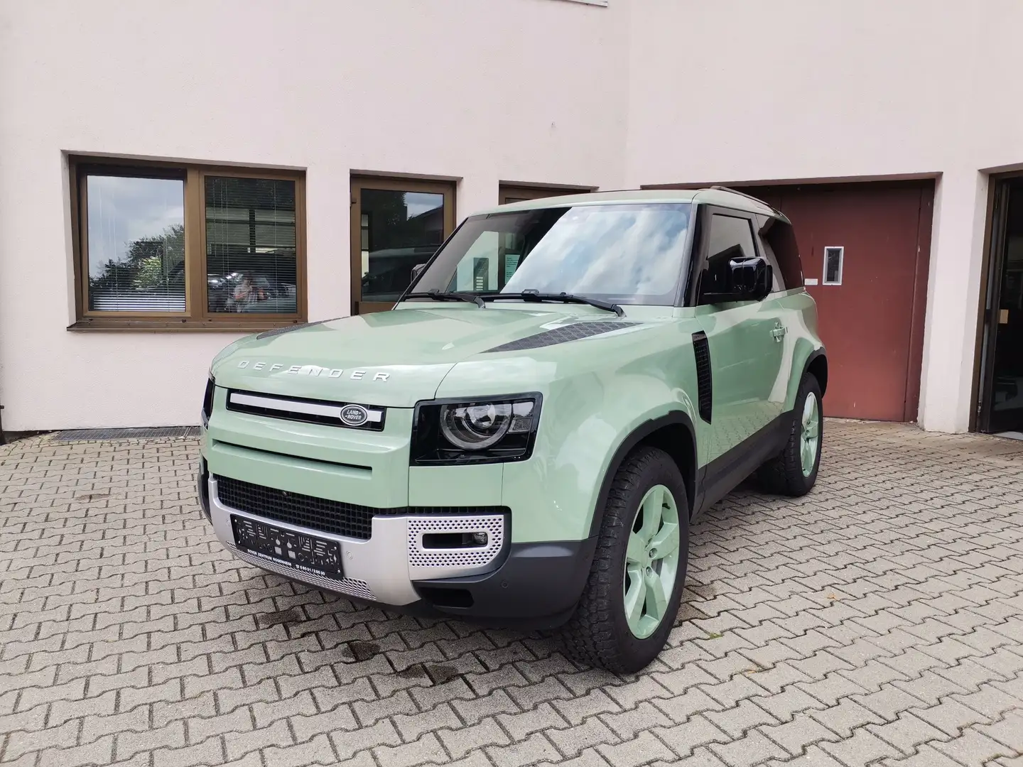 Land Rover Defender 90 D300 75th Limited Edition Vert - 2