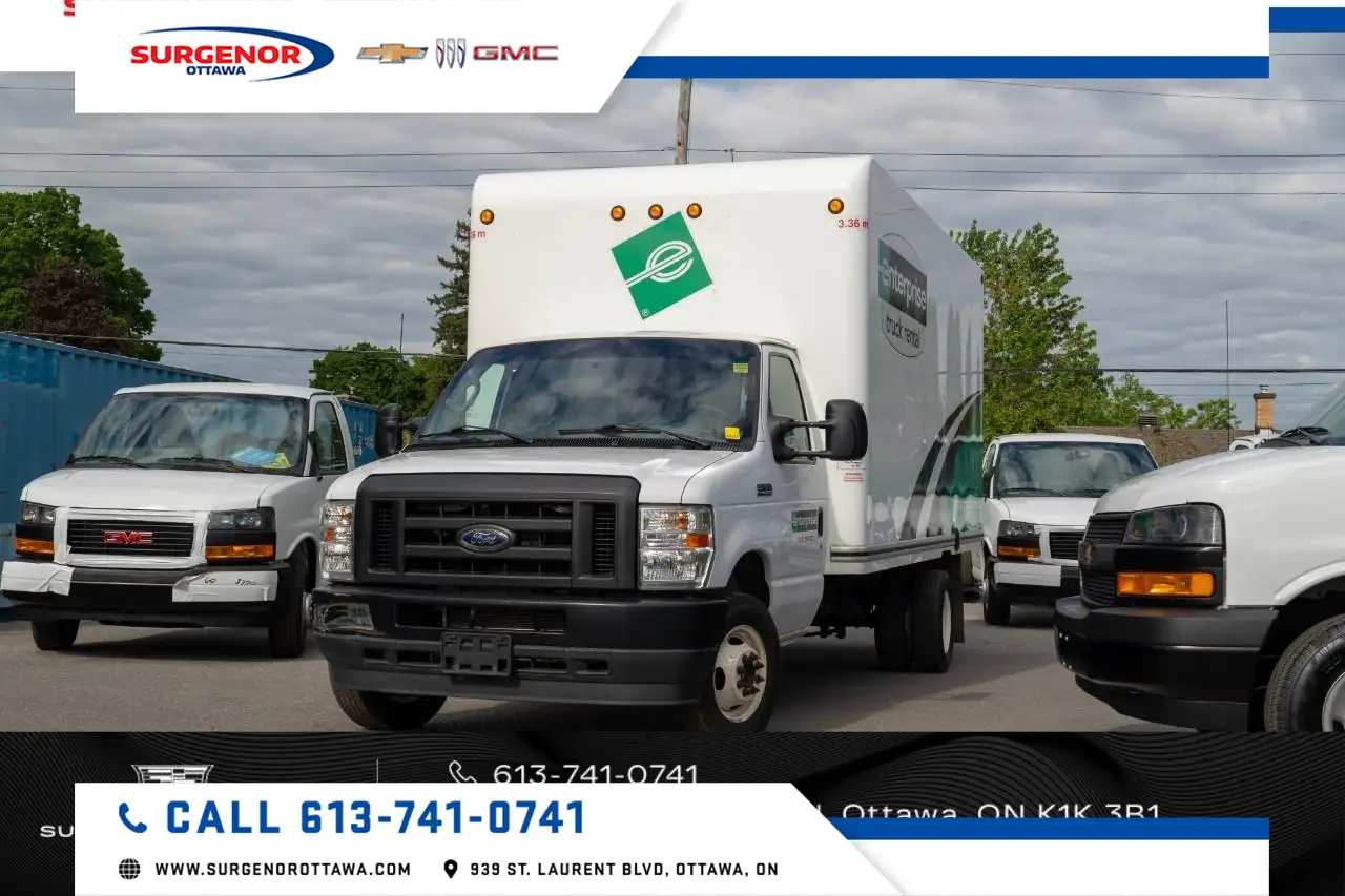 Ford E-450 снимка Ford E-450