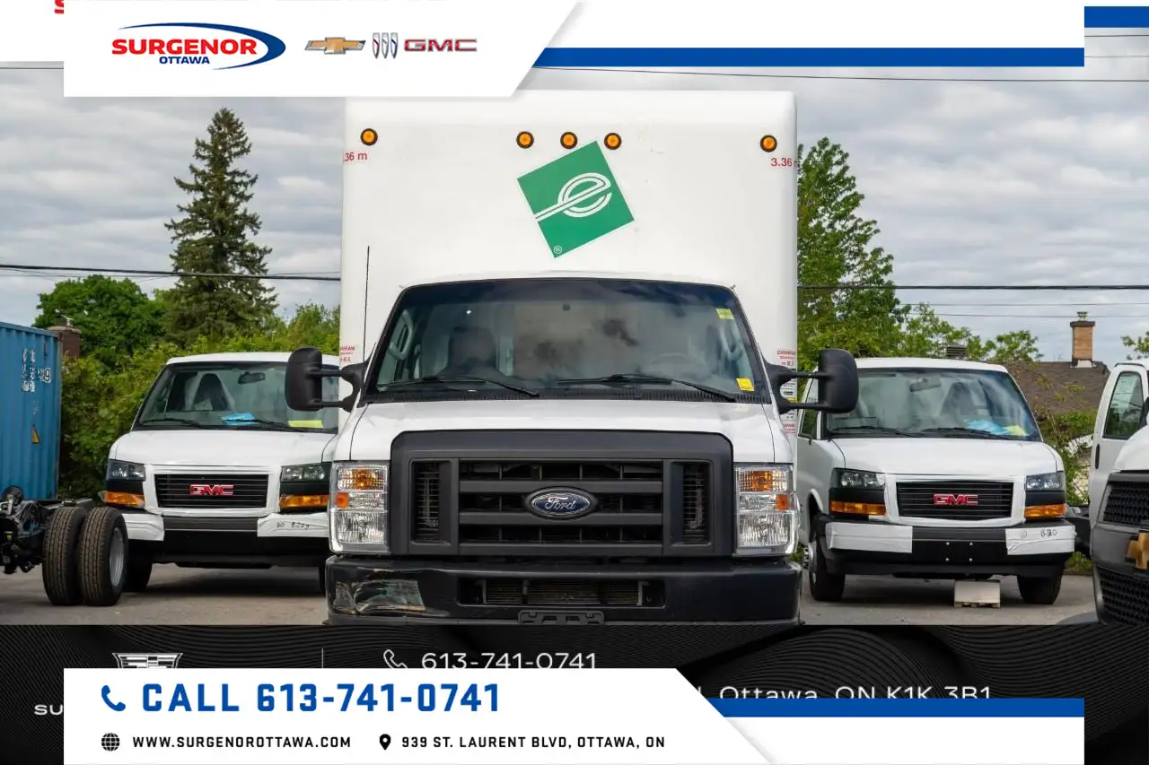 Ford E-450 снимка Ford E-450
