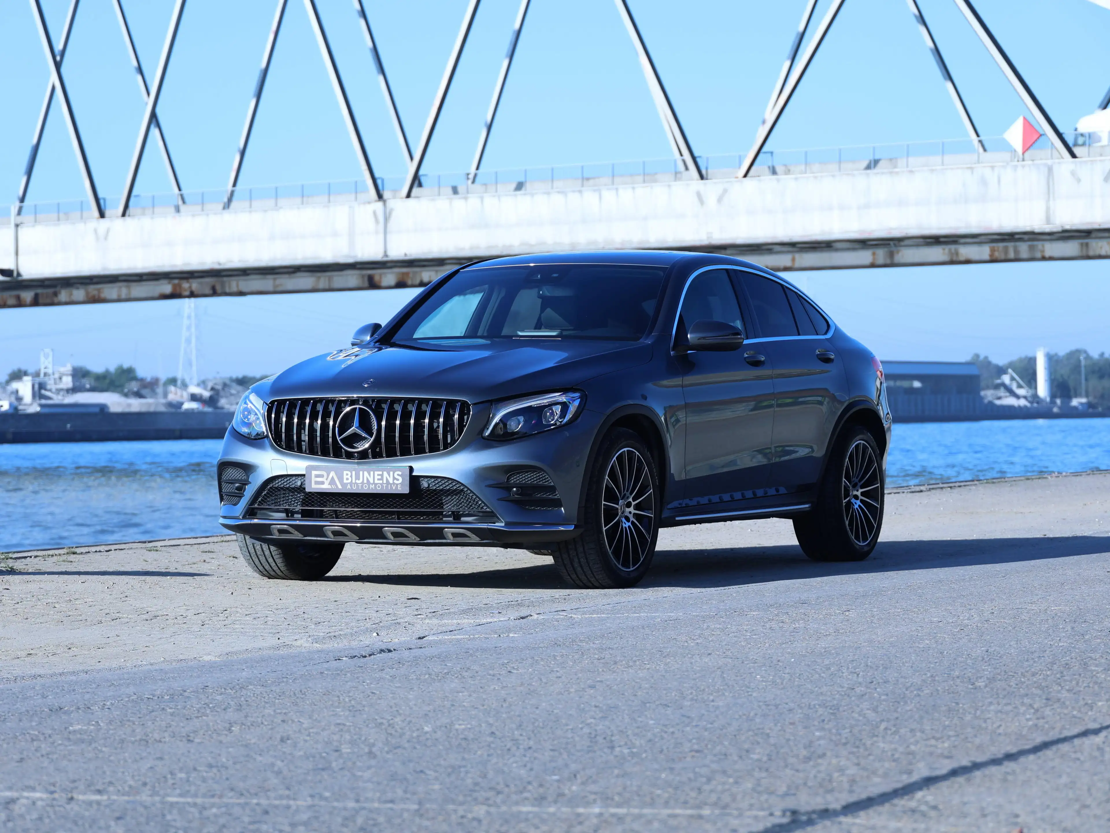 Mercedes-Benz GLC 250 GLC 250 4-Matic AMG