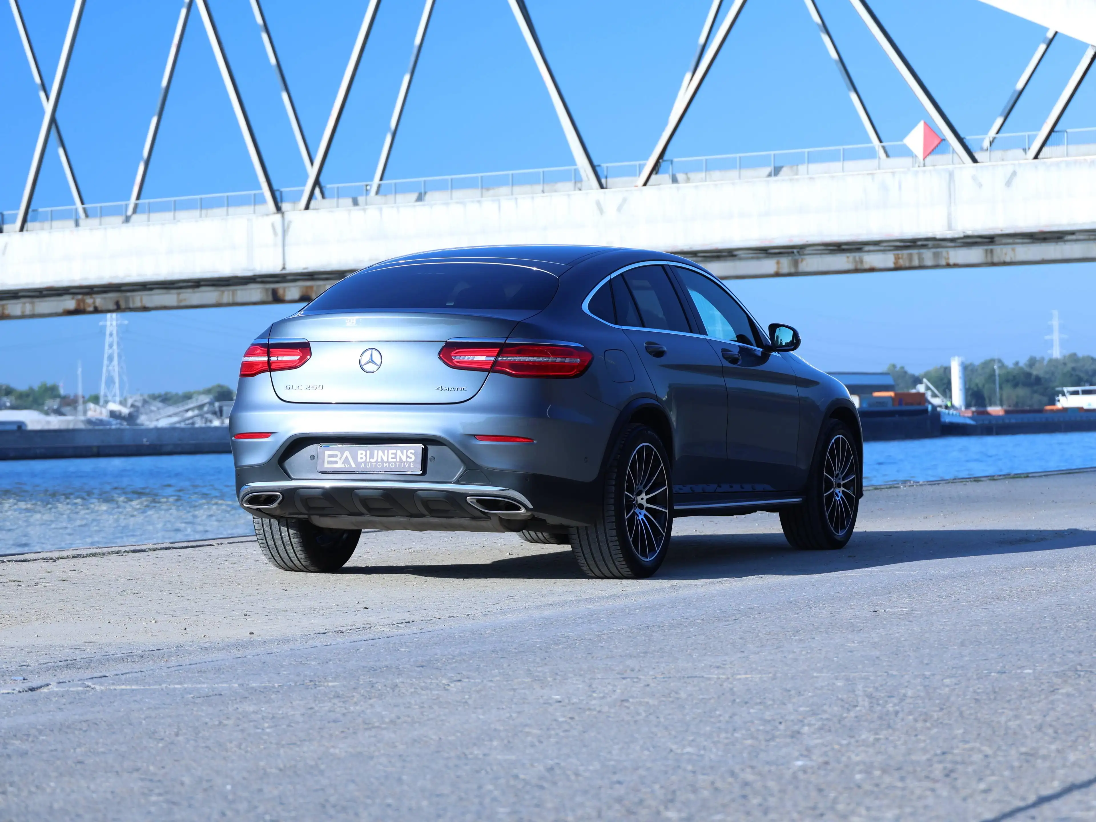 Mercedes-Benz GLC 250 GLC 250 4-Matic AMG — photo 4