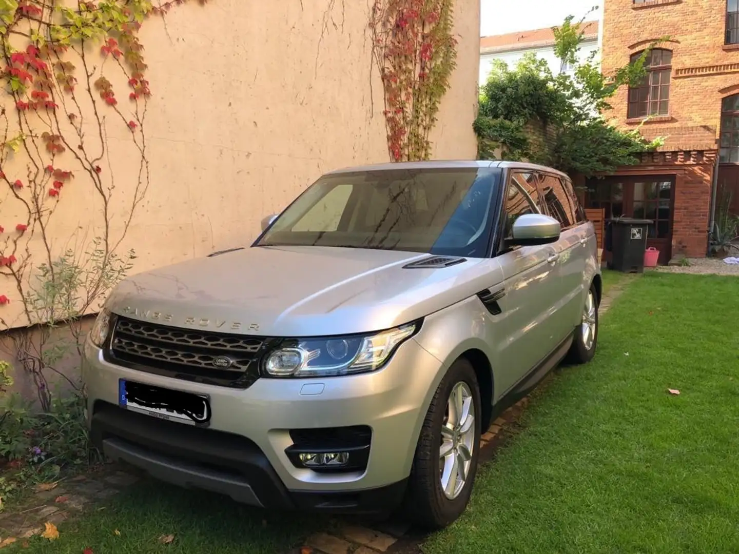 Land Rover Range Rover Sport Range Rover Sport Diesel TDV6 SE Silber - 1