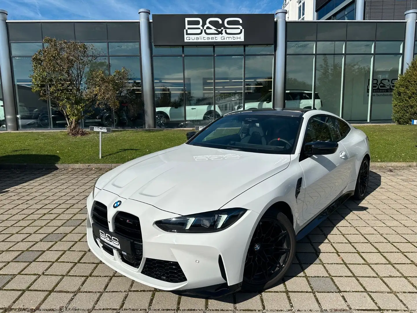 BMW M4 Coupe M xDrive Competition ACC,HUD,HARMAN,360 Weiß - 2