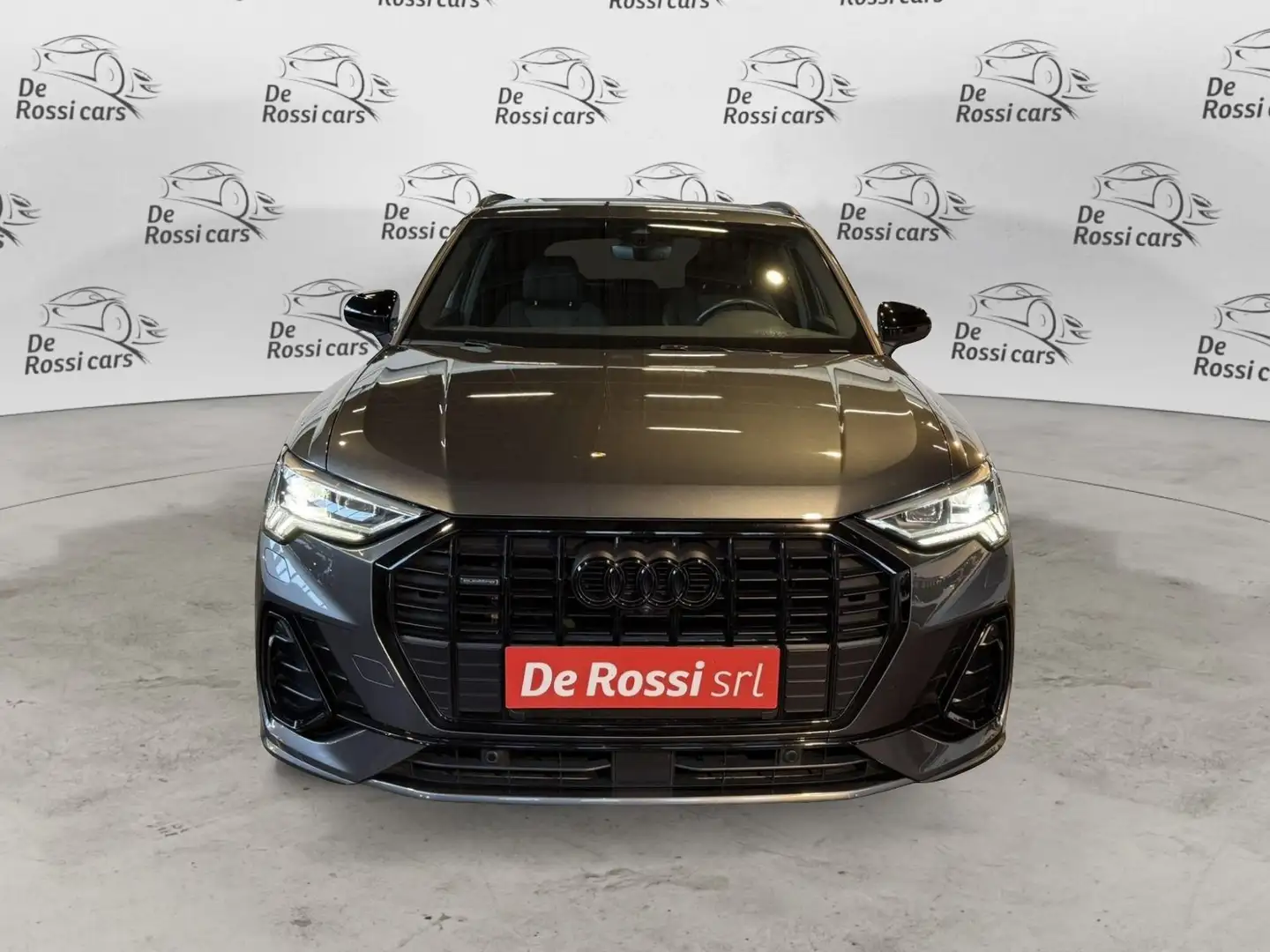 Audi Q3 40 TDI quattro S tronic S line edition Grau - 2