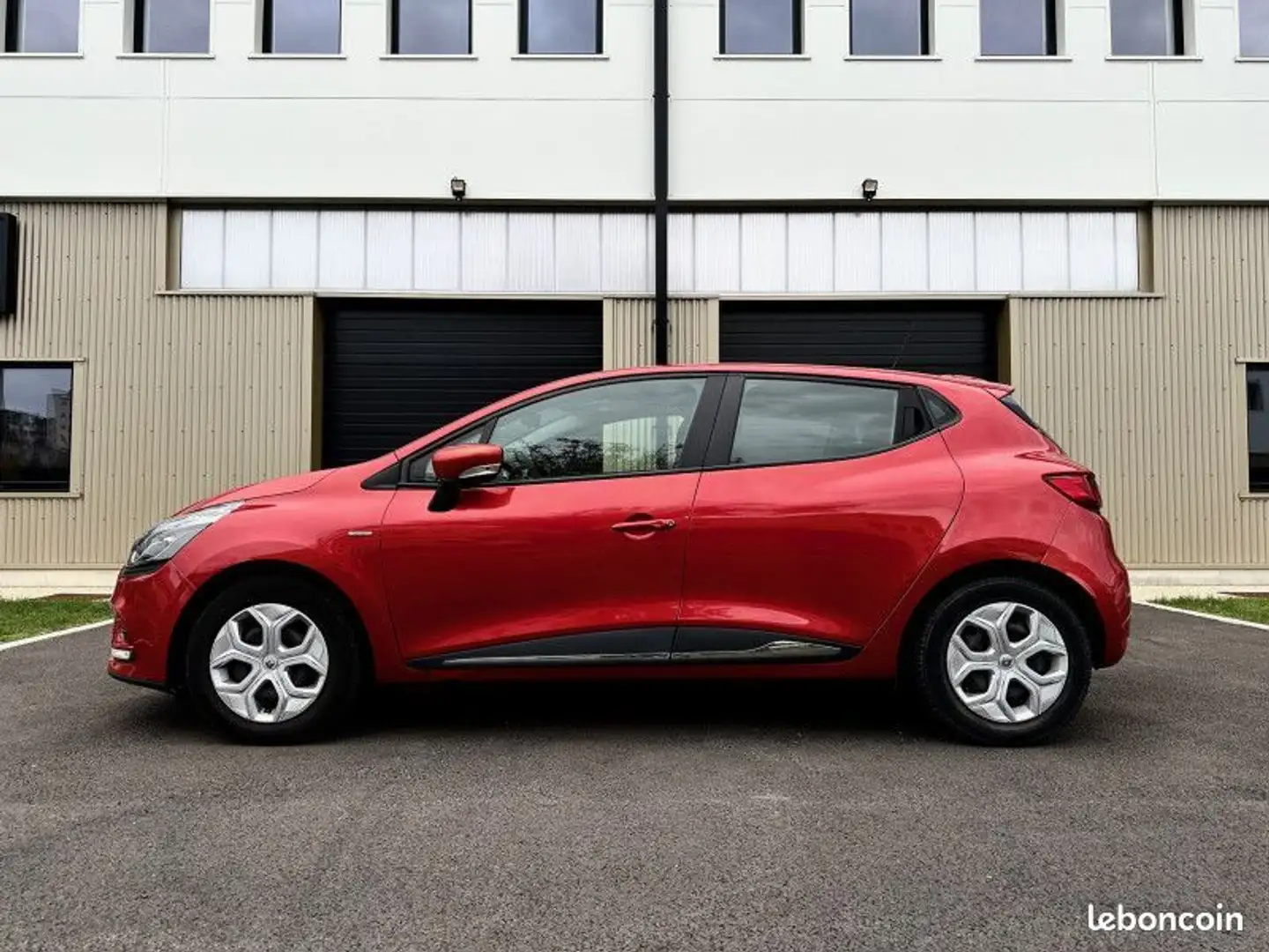 Renault Clio IV 1.2 16V 75CH TREND 5P Rot - 2