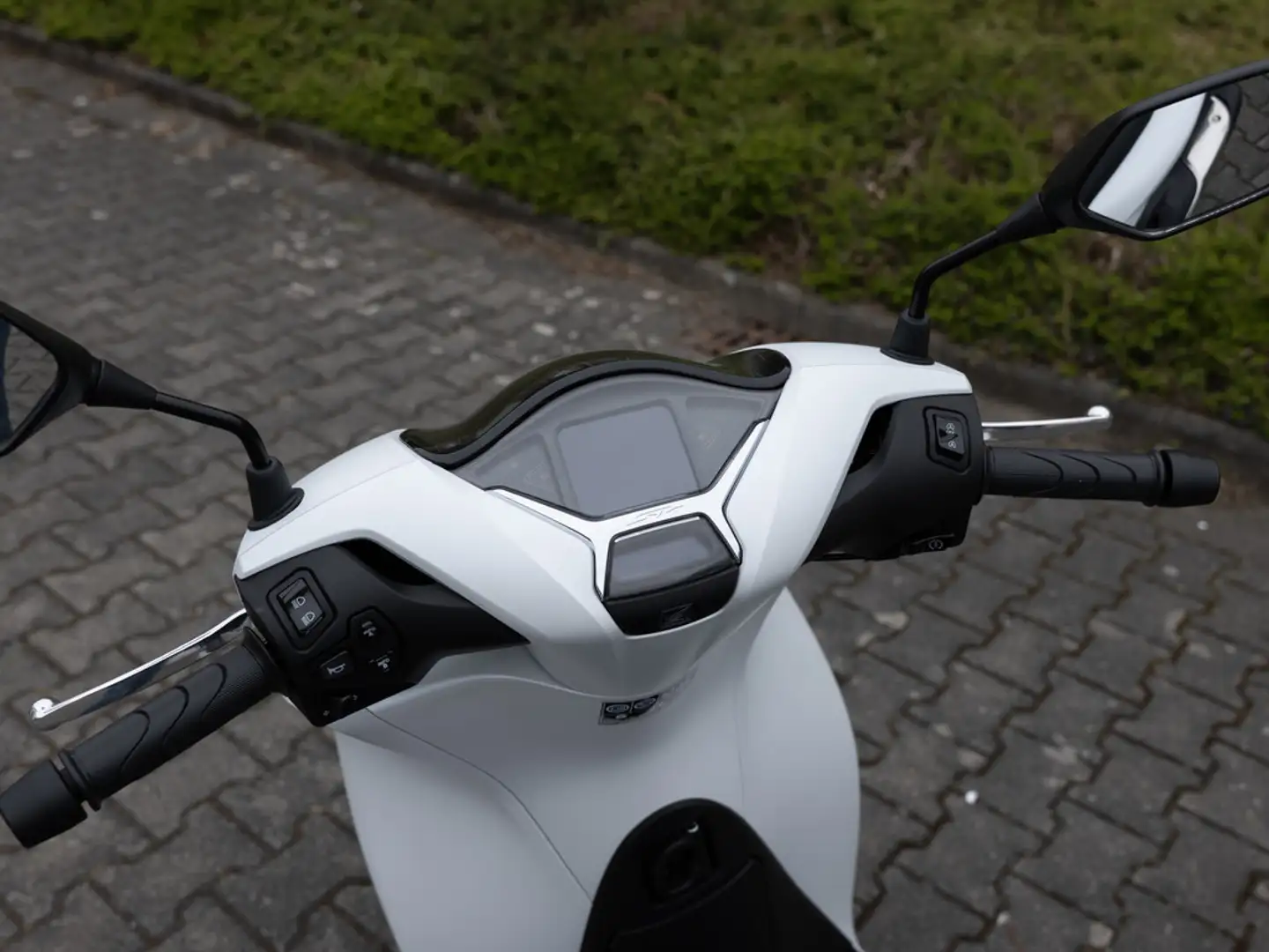 Honda SH 125 ABS Topcase Blanco - 2