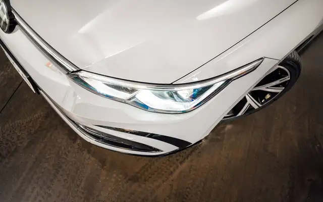 Volkswagen Golf view 6