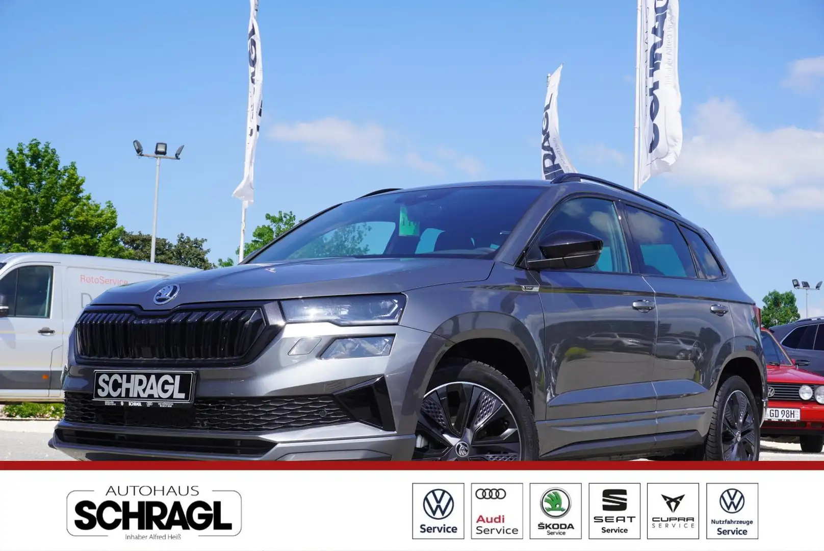 Skoda Karoq 1.5 TSI DSG SPORTLINE+AHK+GARANTIE+ACC+KAM Grau - 1