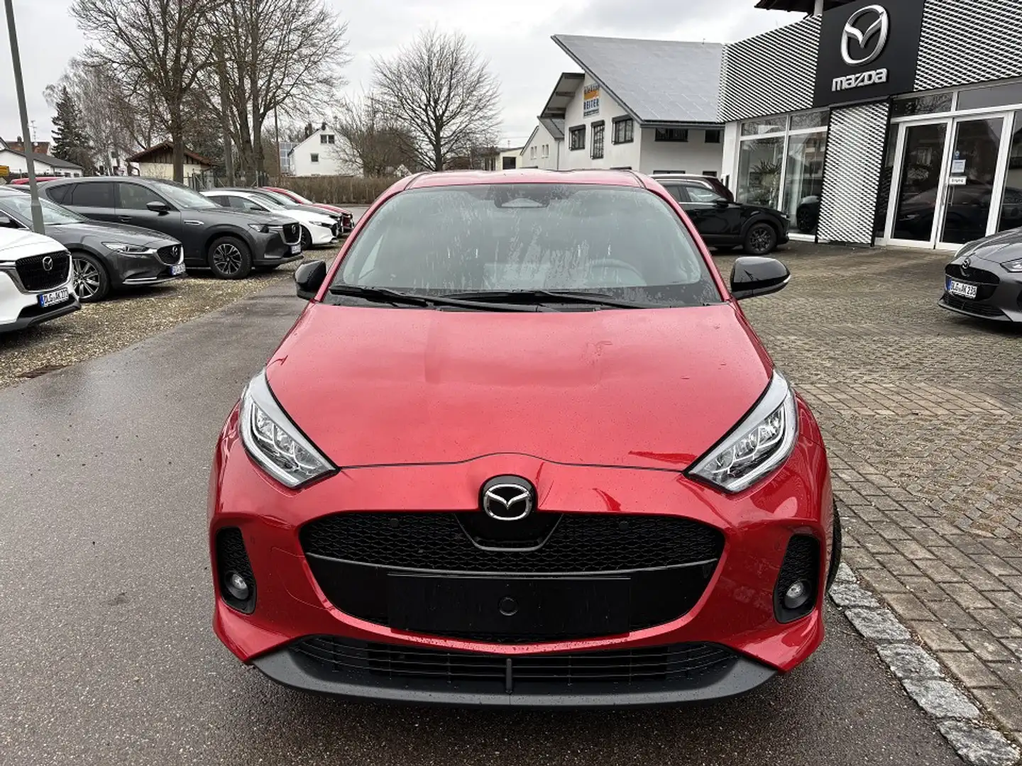 Mazda 2 Hybrid 1.5L VVT-i 116 e-CVT HOMURA crvena - 2