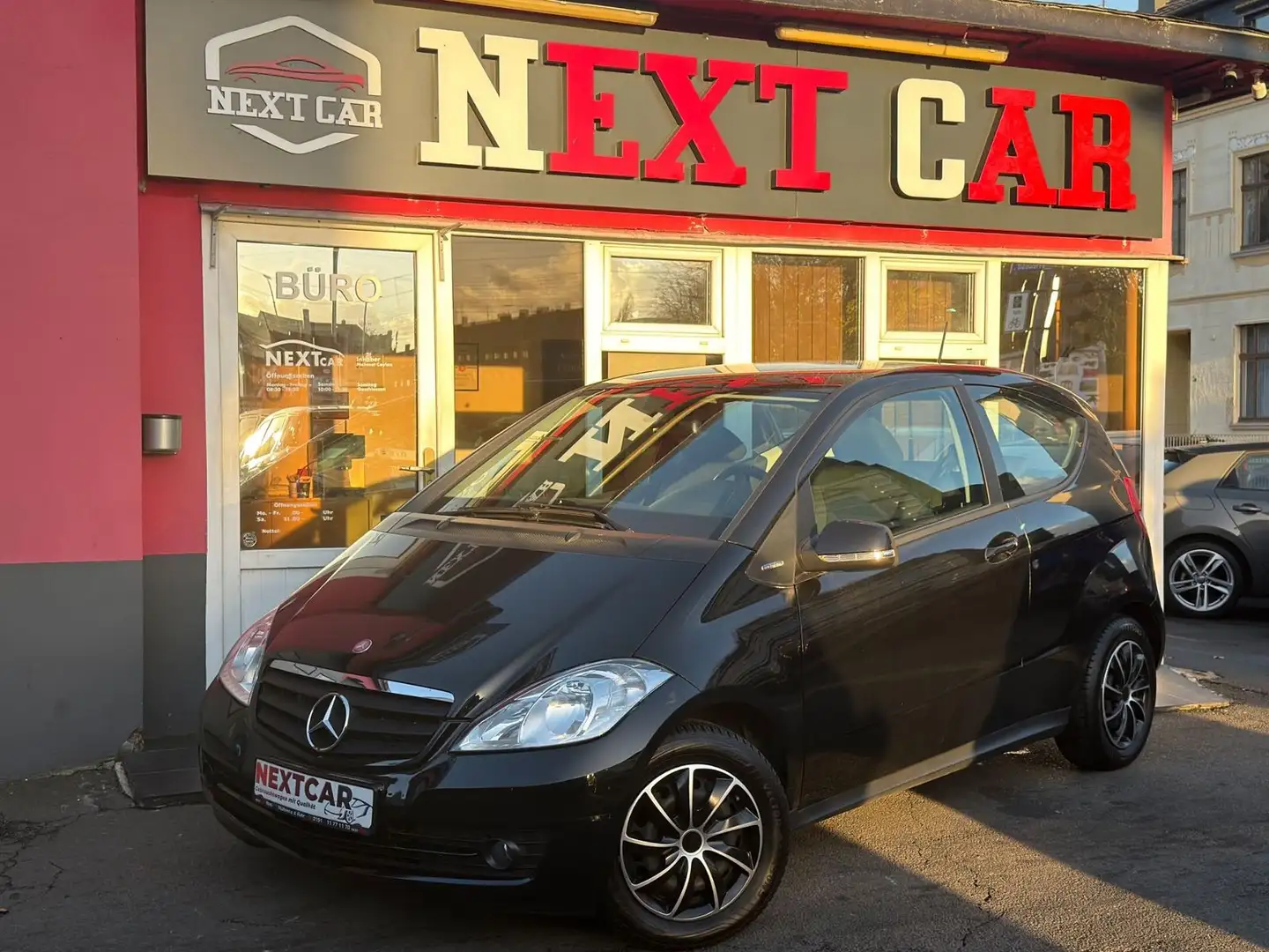 Mercedes-Benz A 160 BlueEfficiency|Klima|PDC|SHZ| Noir - 1