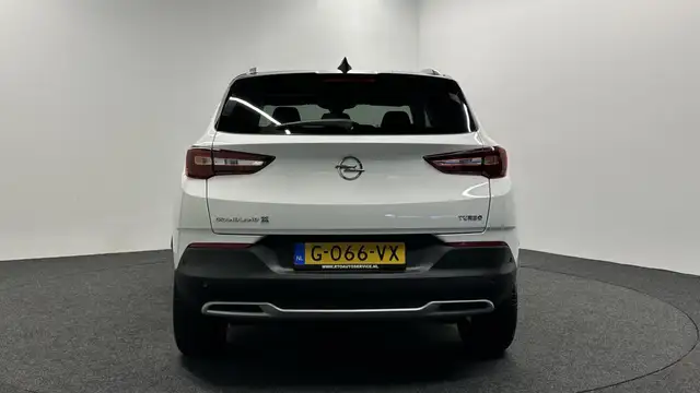 Opel Grandland view 7