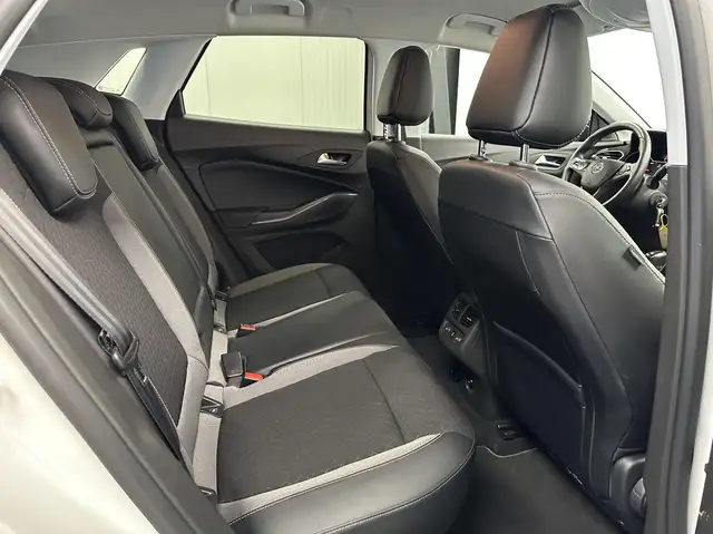 Opel Grandland view 14