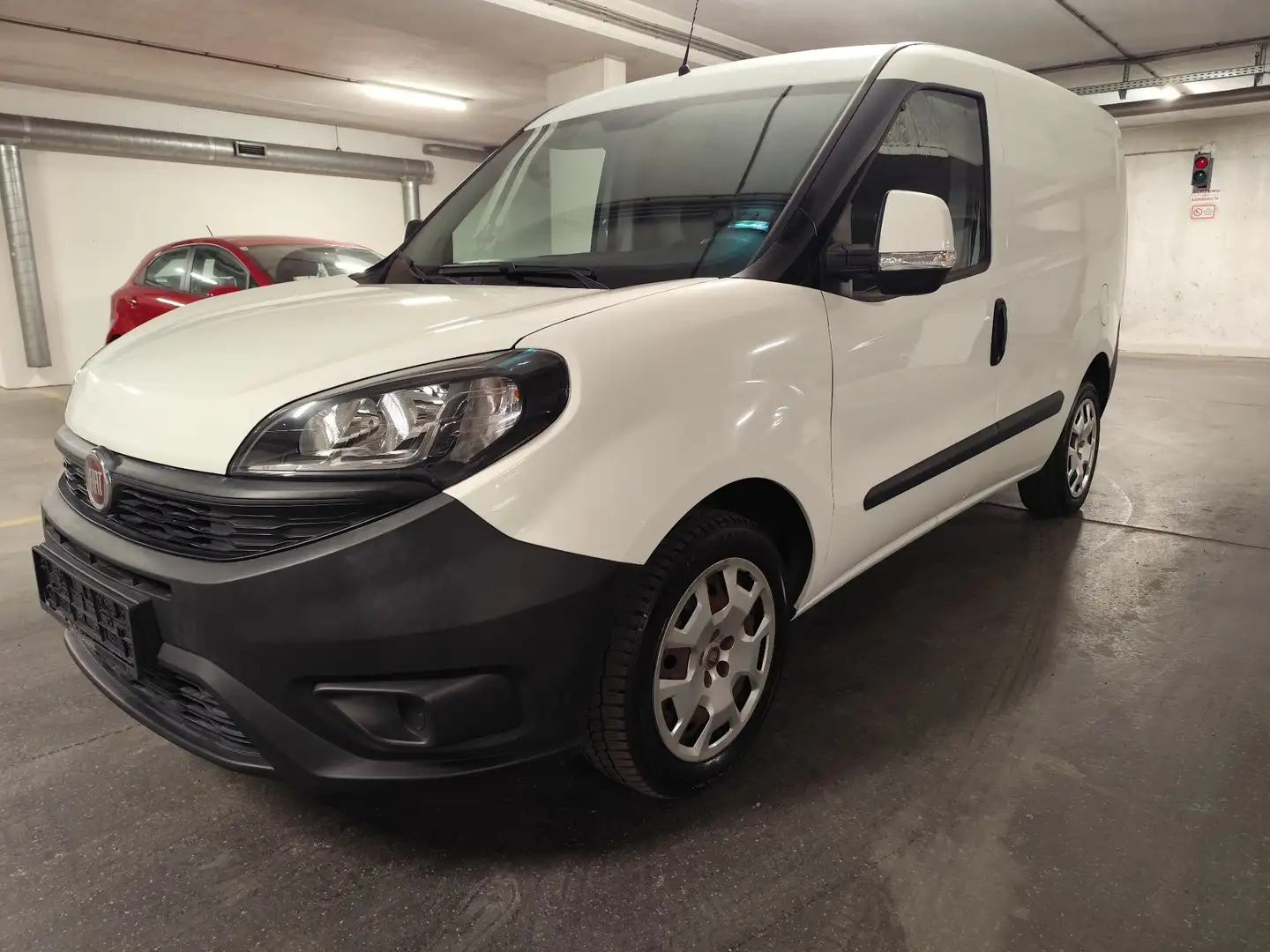 Fiat Doblo Cargo 1.6 Weiß - 2