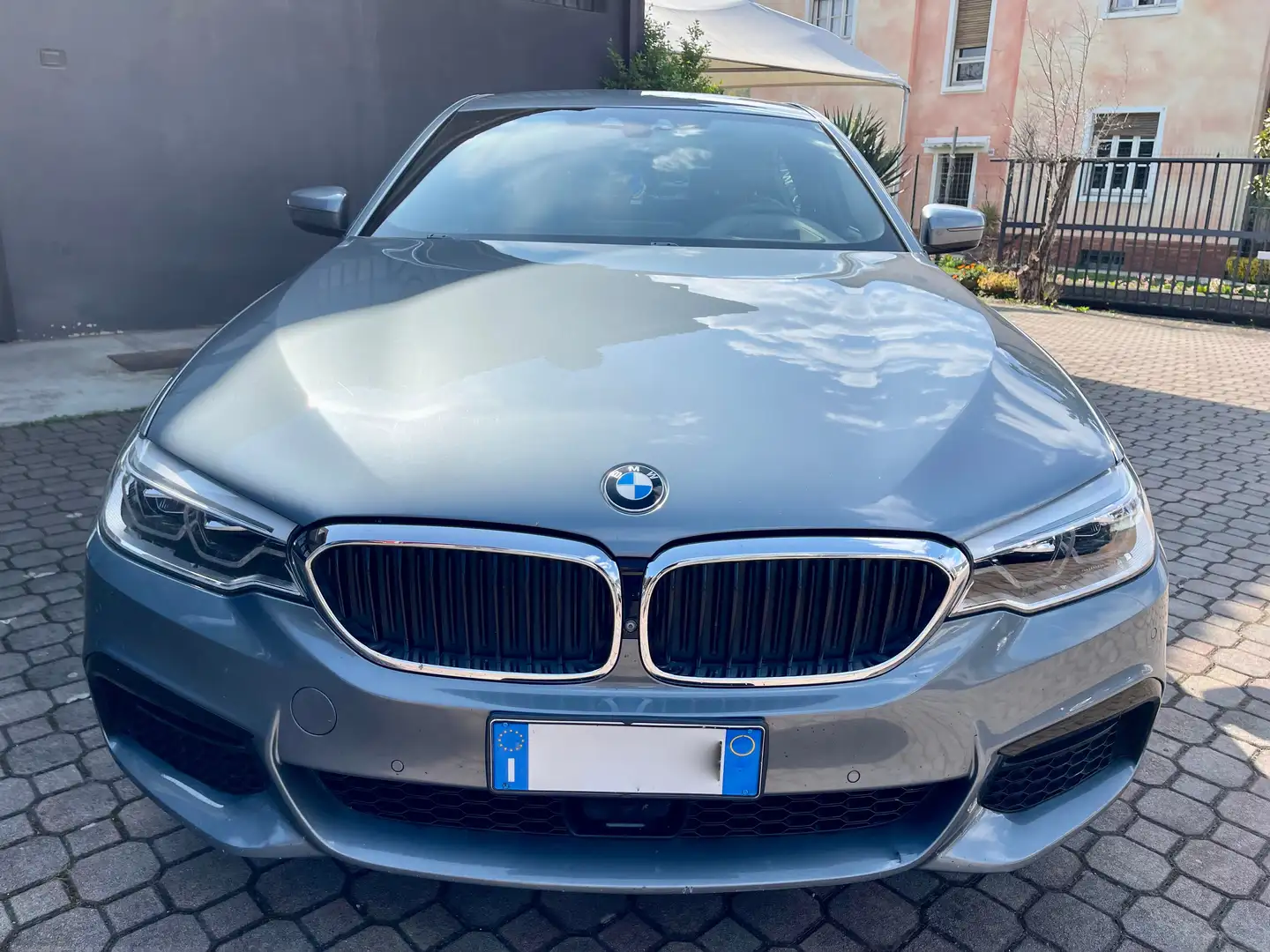 BMW 530 530d xdrive Msport 265cv auto Grau - 2