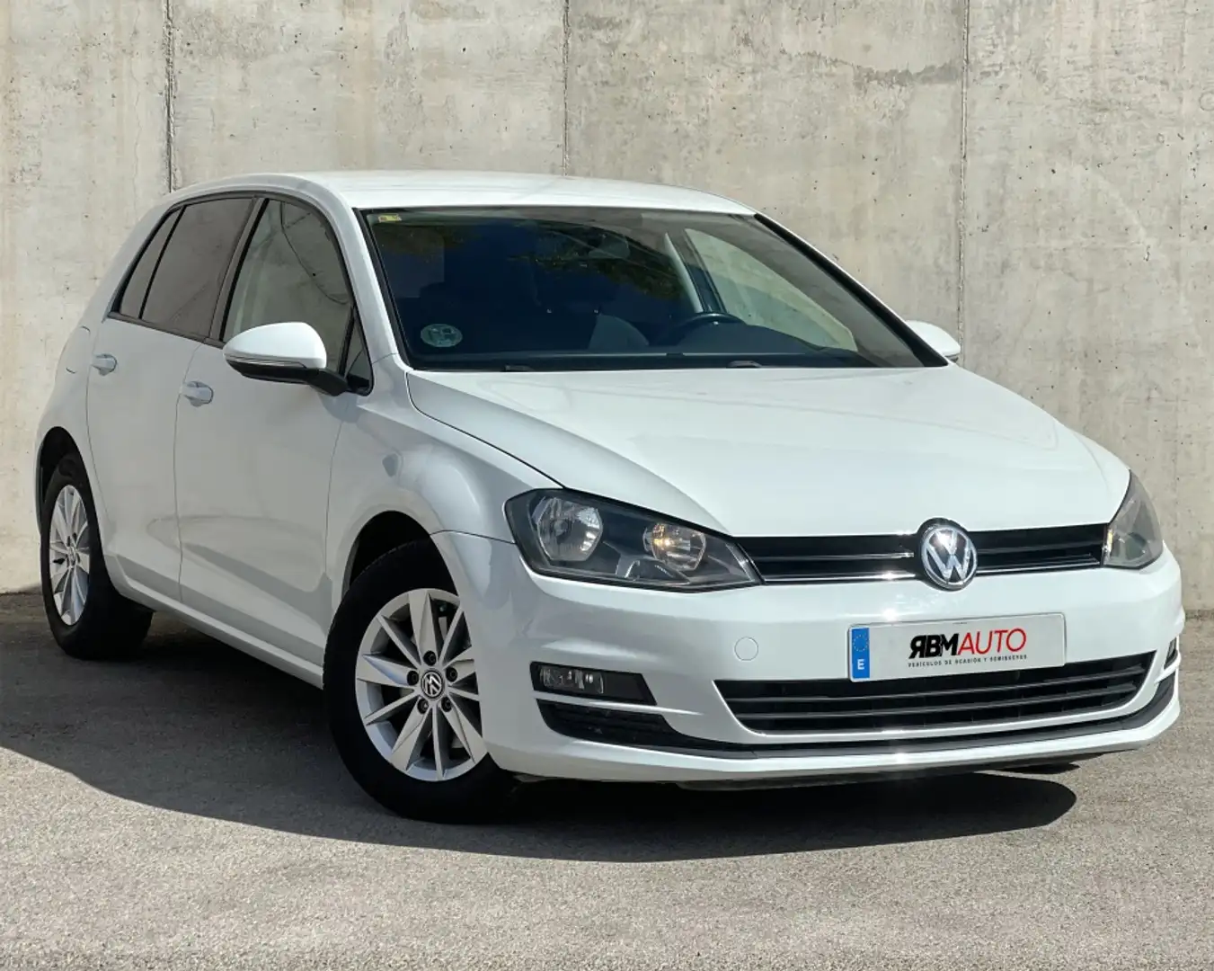 Volkswagen Golf 1.6TDI CR BMT Bluemotion 110 Blanco - 1
