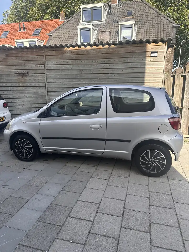 Toyota Yaris 1.0-16V VVT-i Sol, foto 11