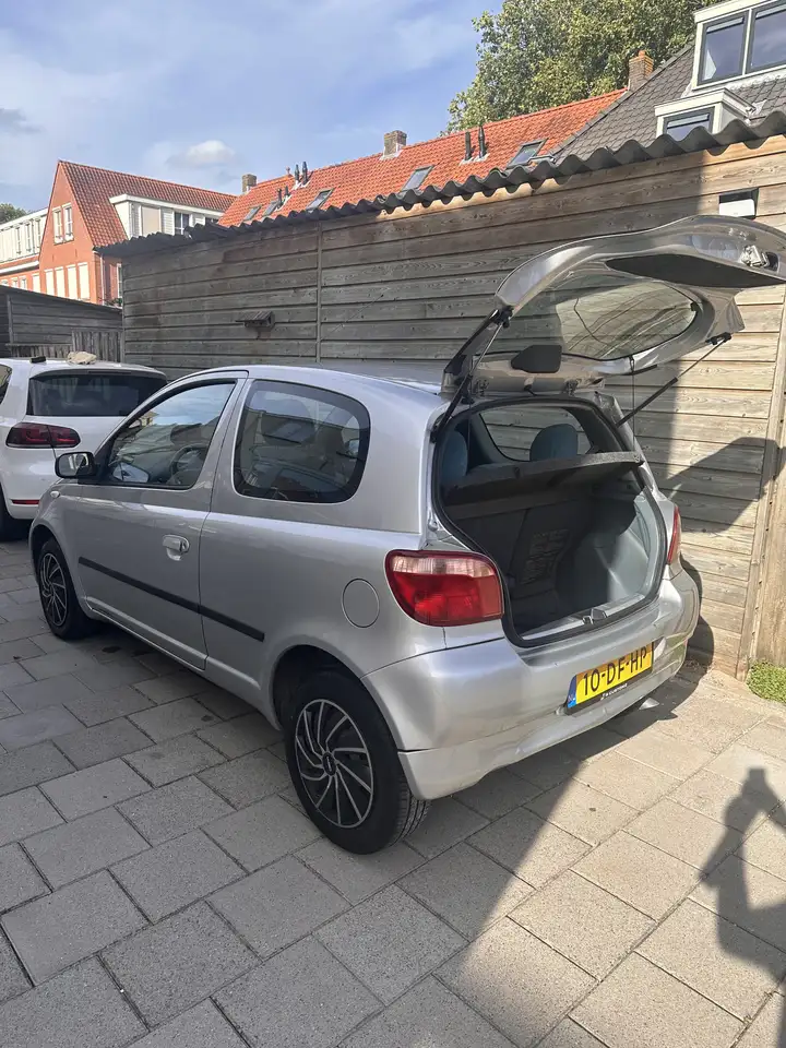 Toyota Yaris 1.0-16V VVT-i Sol, foto 10