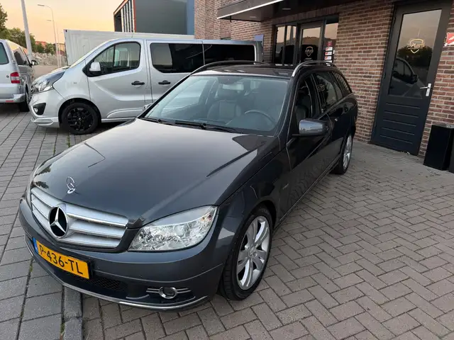 Mercedes-Benz C-Class view 12