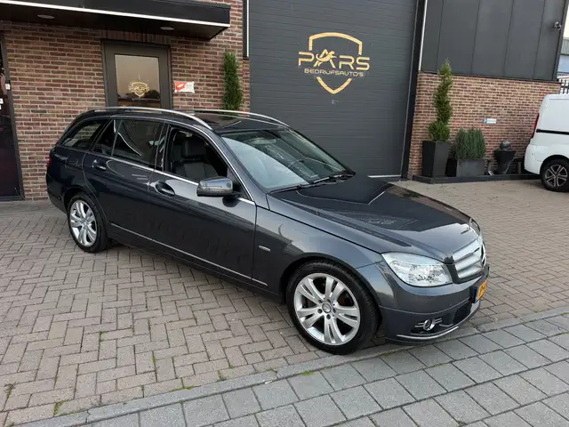 Mercedes-Benz C-Class view 7