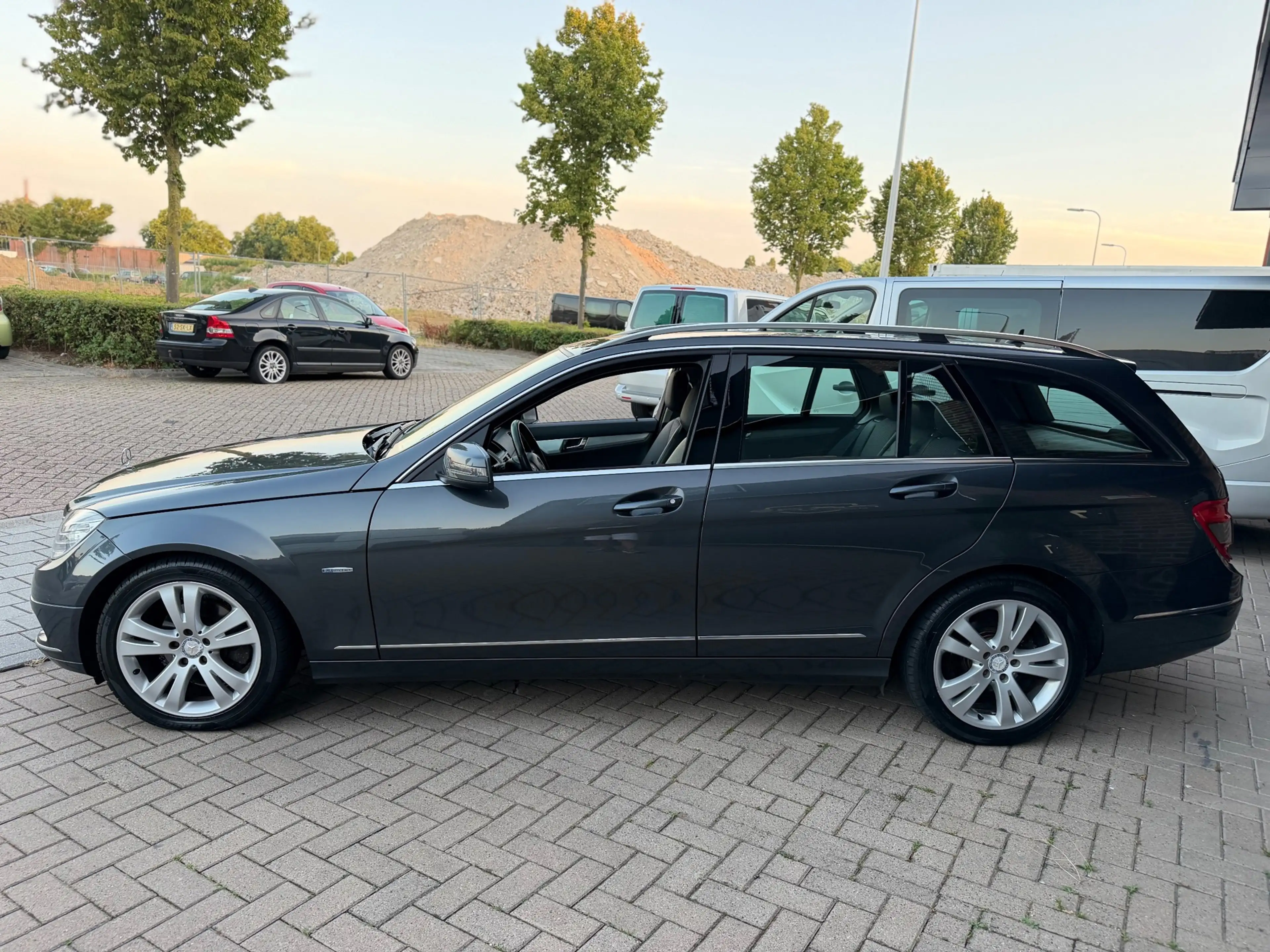 Mercedes-Benz C 180 Estate CGI BlueEFFICIENCY Business Class Avantgard — photo 15