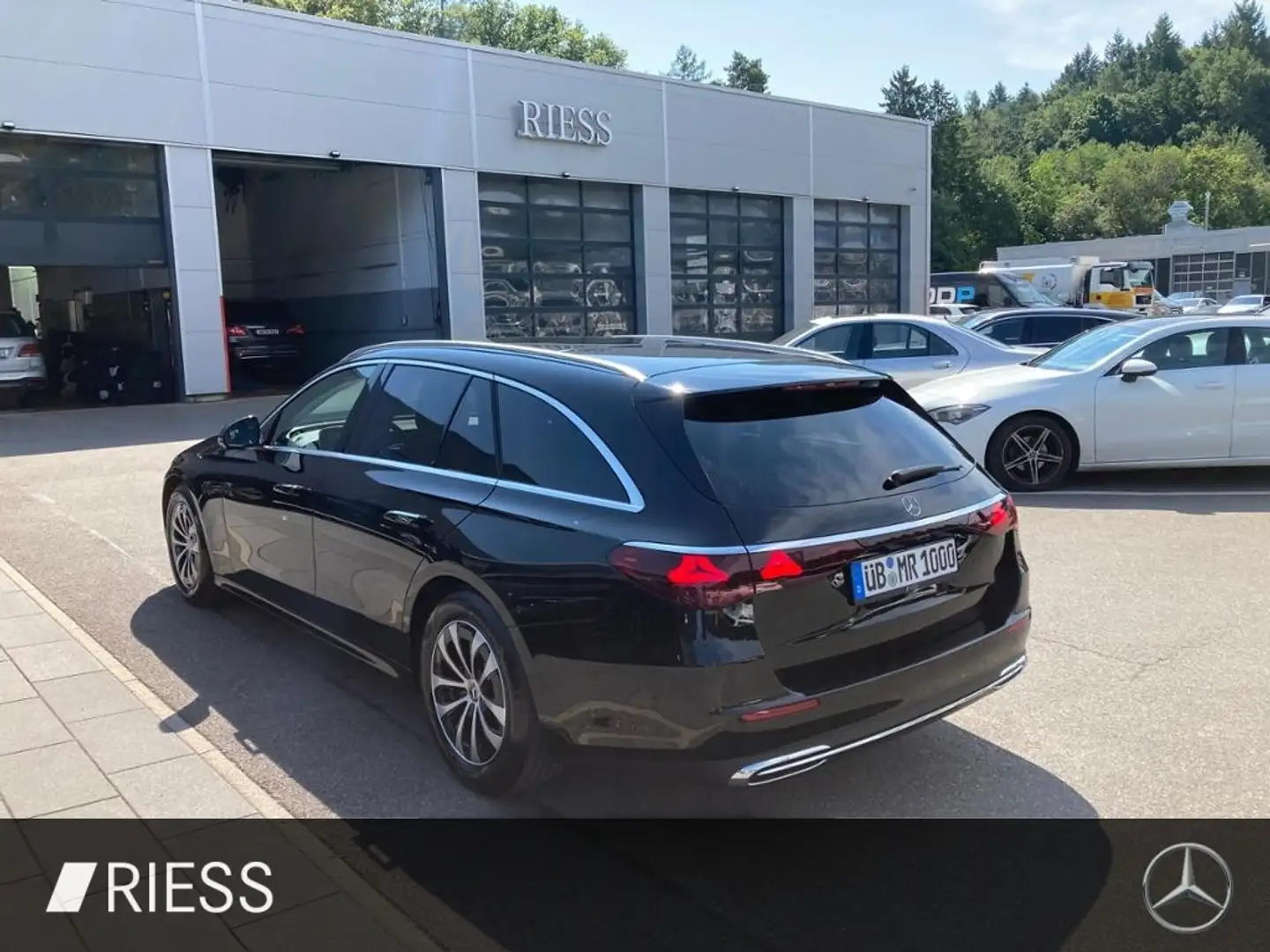 Mercedes-Benz E 200 d T TAXI UMBAU MÖGLICH+AVGD+DISTR+LED+KEYL Schwarz - 2