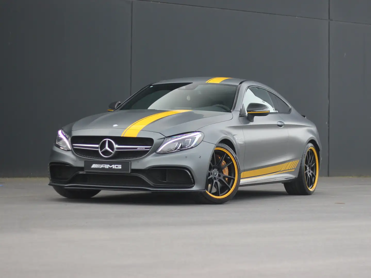 Mercedes-Benz C 63 AMG AMG C 63 Coupe S AMG Speedshift 7G-MCT Edition 1 Grau - 1