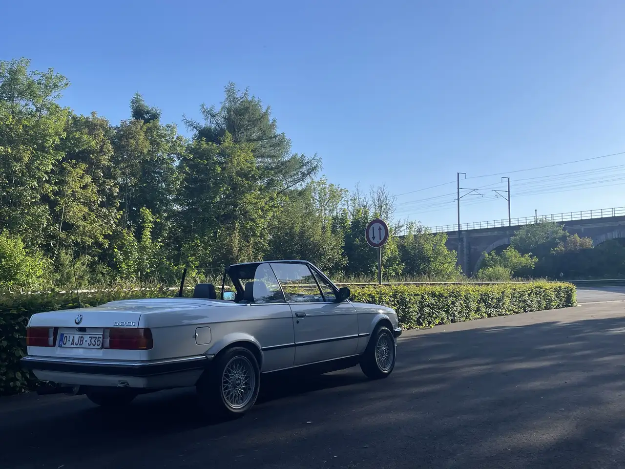 BMW 320, foto 2