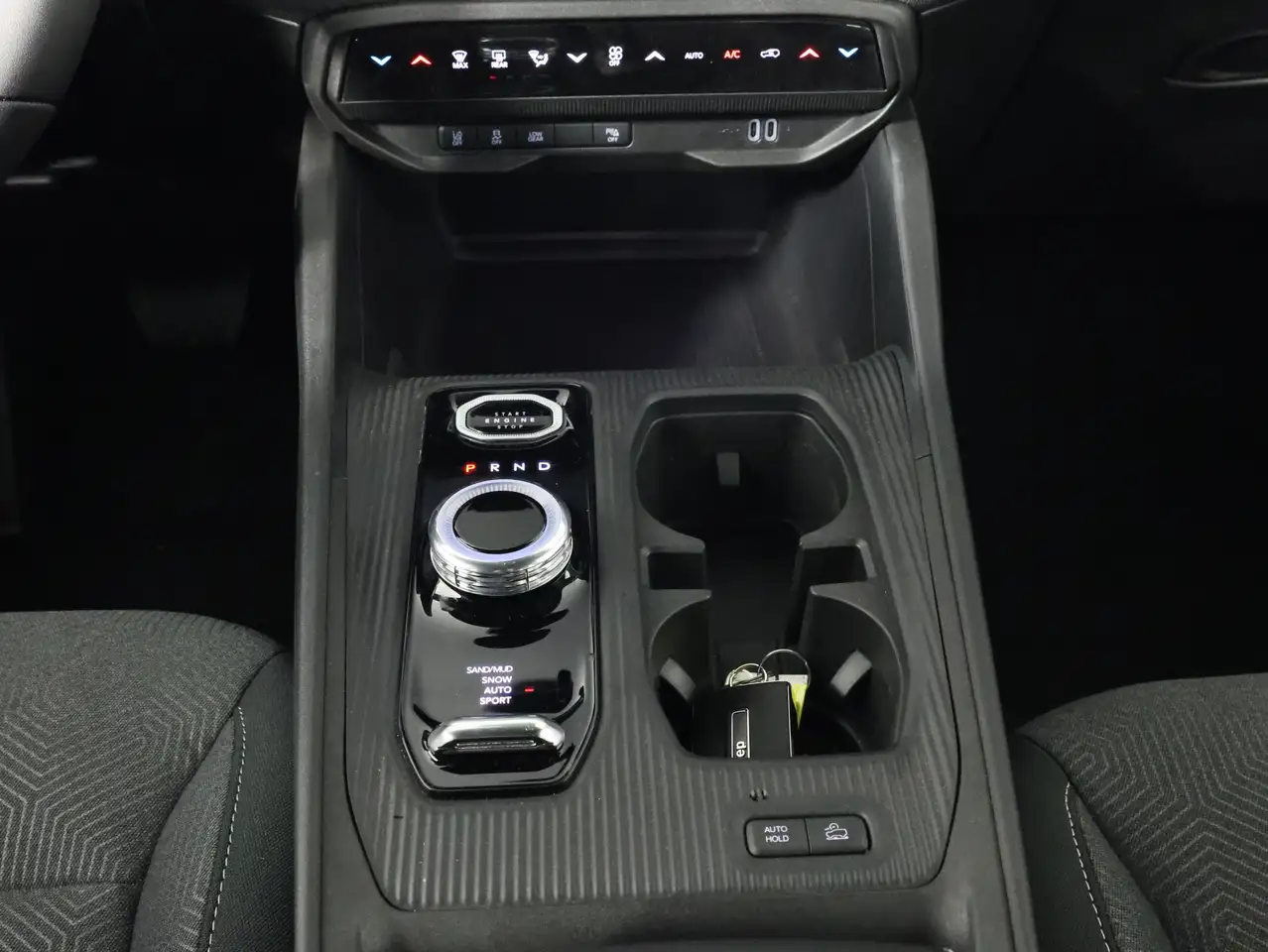 Jeep Cherokee снимка Jeep Cherokee